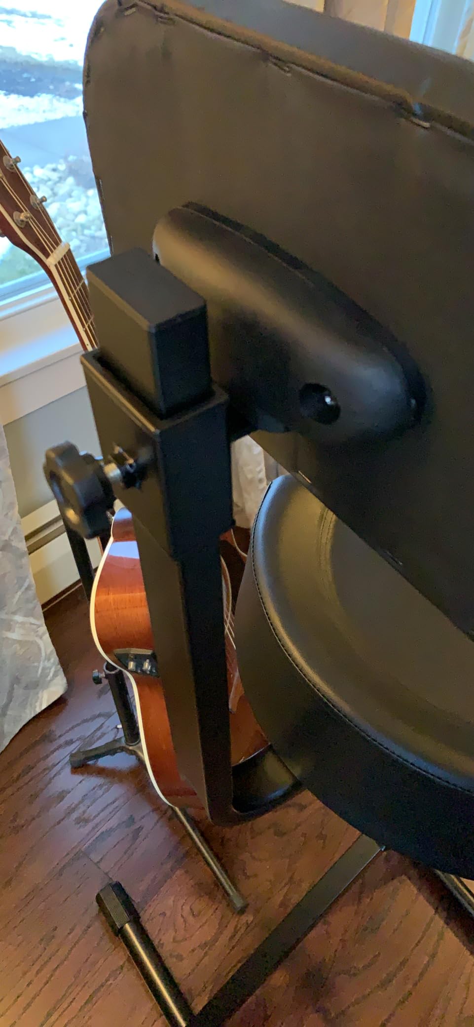 Liquid Stands Guitar Stool Adjustable Stool - Standard Musician Drum Throne with Backrest - Guitar Seat Drum Seat, Musician Chair, Chair for Adults, Kids, Drummer and Guitarist - Customer Photo 2