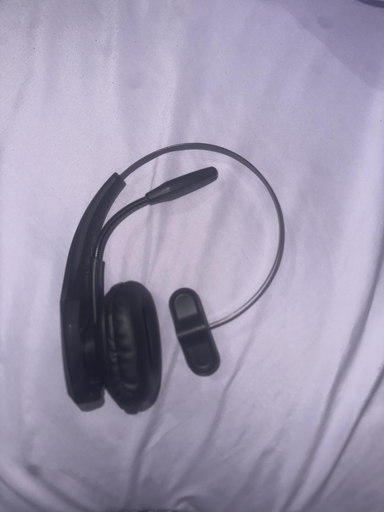 Trucker Bluetooth Headset, Wireless Headset with Mic, Bluetooth Headsets with Dual Noise Cancelling Microphone & Mute Button, 55Hrs Working Time PC Headsets for Cell Phones, Computer, Truck Driver Customer Review Trucker Bluetooth Headset, Wireless Headset with Mic, Bluetooth Headsets with Dual Noise Cancelling Microphone & Mute Button, 55Hrs Working Time PC Headsets for Cell Phones, Computer, Truck Driver - Customer Photo 2
