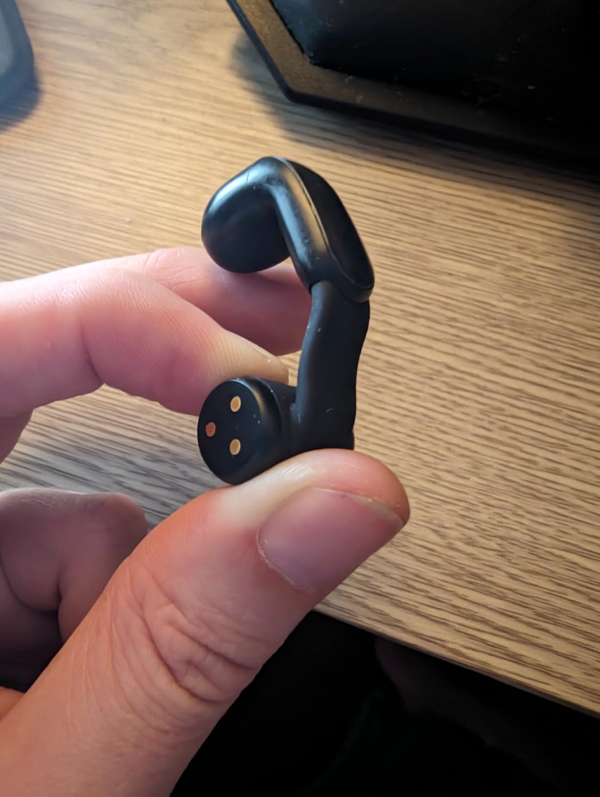 Bose Ultra Open Bluetooth Earbuds, True Wireless Earbuds with OpenAudio for Awareness, Clip On Design for Comfort, Immersive Audio, Up to 48 Hrs of Playtime, Black Customer Review Bose Ultra Open Bluetooth Earbuds, True Wireless Earbuds with OpenAudio for Awareness, Clip On Design for Comfort, Immersive Audio, Up to 48 Hrs of Playtime, Black - Customer Photo 2