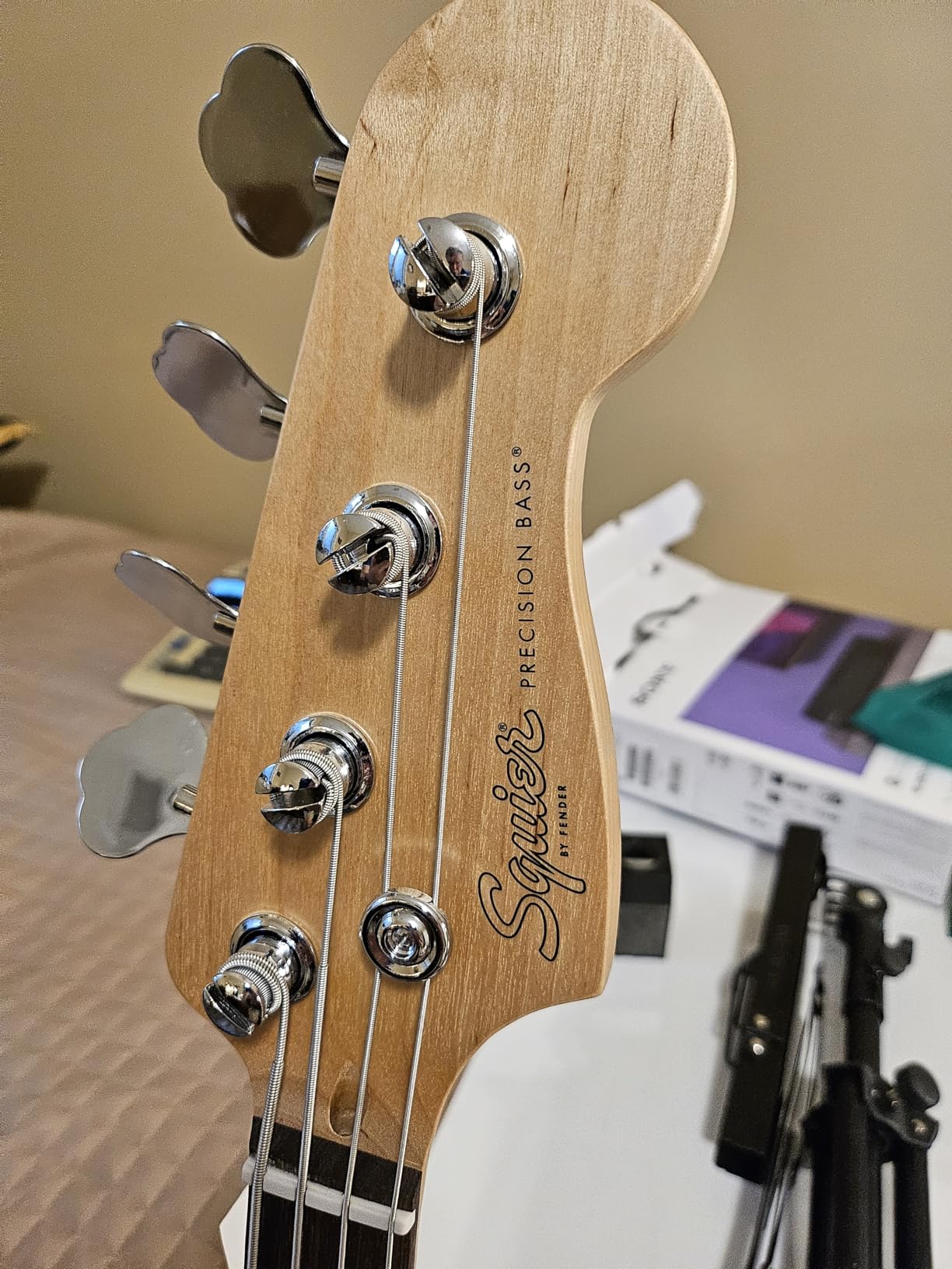 Fender Squier Debut Series Precision Bass Guitar, Beginner Guitar, with 2-Year Warranty, Includes Free Lessons, Dakota Red with Matte Finish Customer Review Fender Squier Debut Series Precision Bass Guitar, Beginner Guitar, with 2-Year Warranty, Includes Free Lessons, Dakota Red with Matte Finish - Customer Photo 1