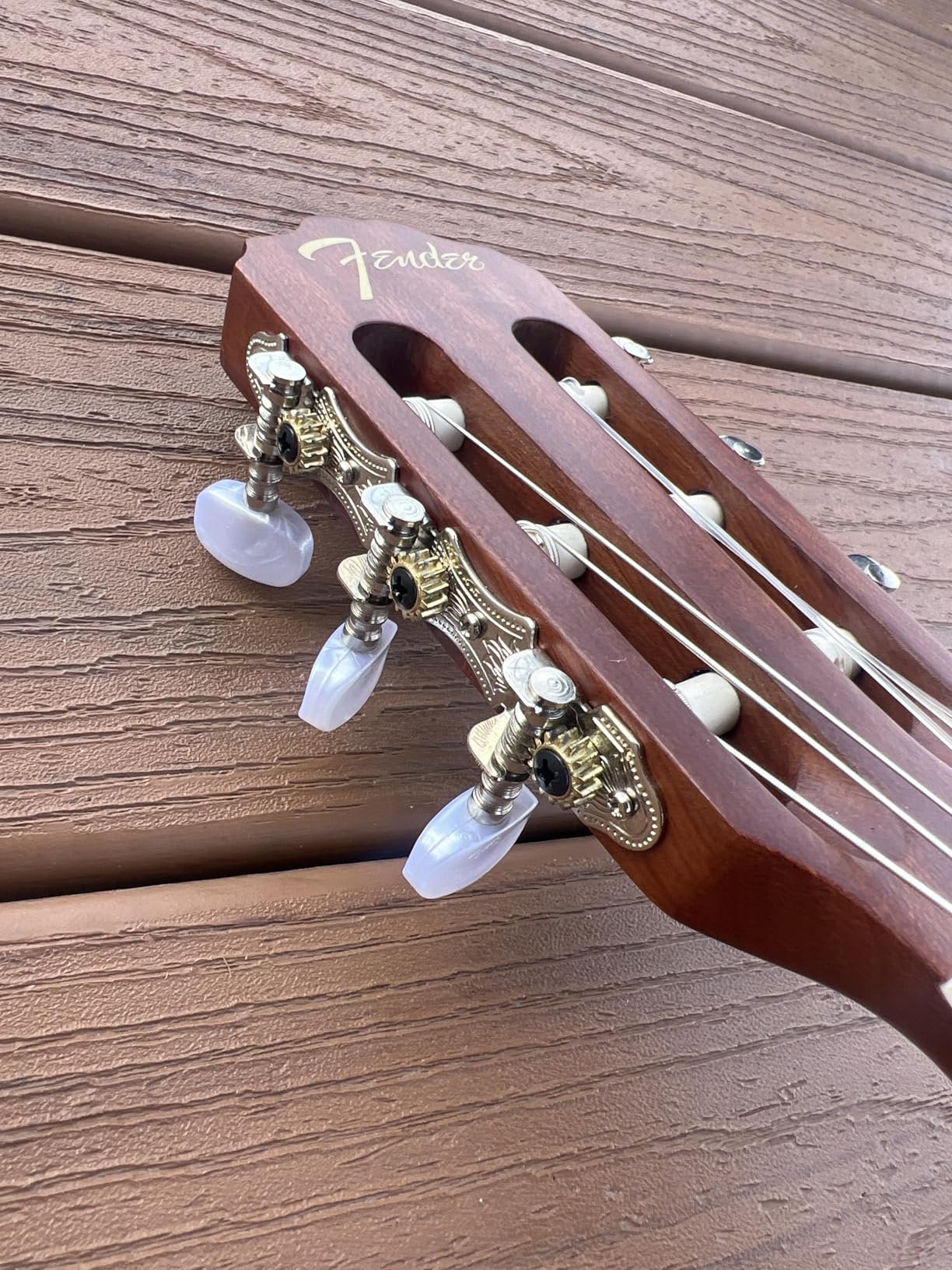 Fender FA-25 Dreadnought Acoustic Guitar, Beginner Guitar, with 2-Year Warranty, Includes Free Lessons, Natural Customer Review Fender FA-25 Dreadnought Acoustic Guitar, Beginner Guitar, with 2-Year Warranty, Includes Free Lessons, Natural - Customer Photo 4