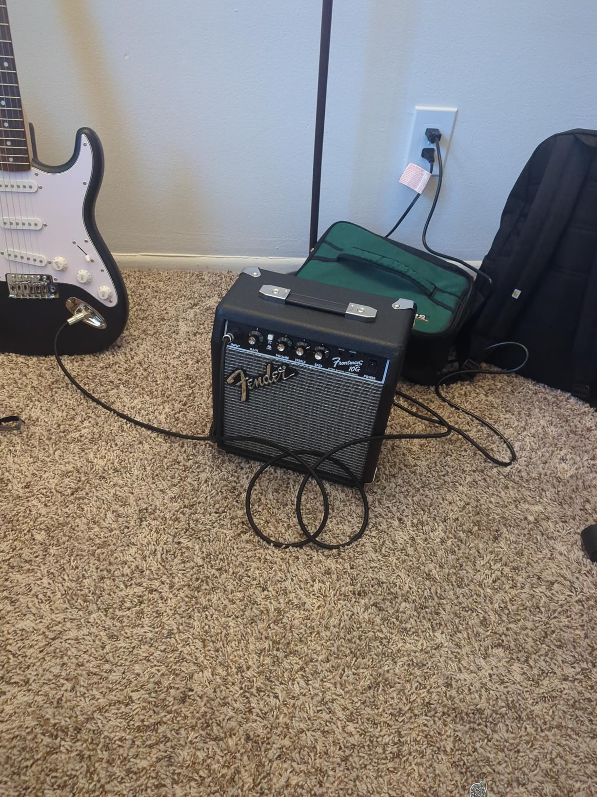 Fender Squier Debut Series Stratocaster Electric Guitar, Beginner Guitar for Small Hands Customer Review Fender Squier Debut Series Stratocaster Electric Guitar, Beginner Guitar for Small Hands - Customer Photo 1