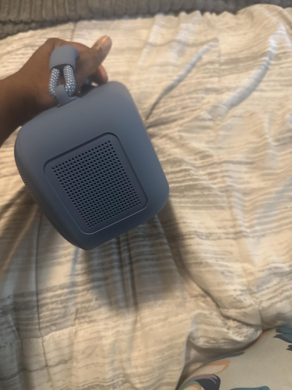 Bose SoundLink Max Bluetooth Speaker - Portable Wireless Party Speaker, IP67 Waterproof, Rope Handle, Up to 20 Hours of Playtime, USB-C, Built-in 3.5mm AUX Input, Black customer photo 2