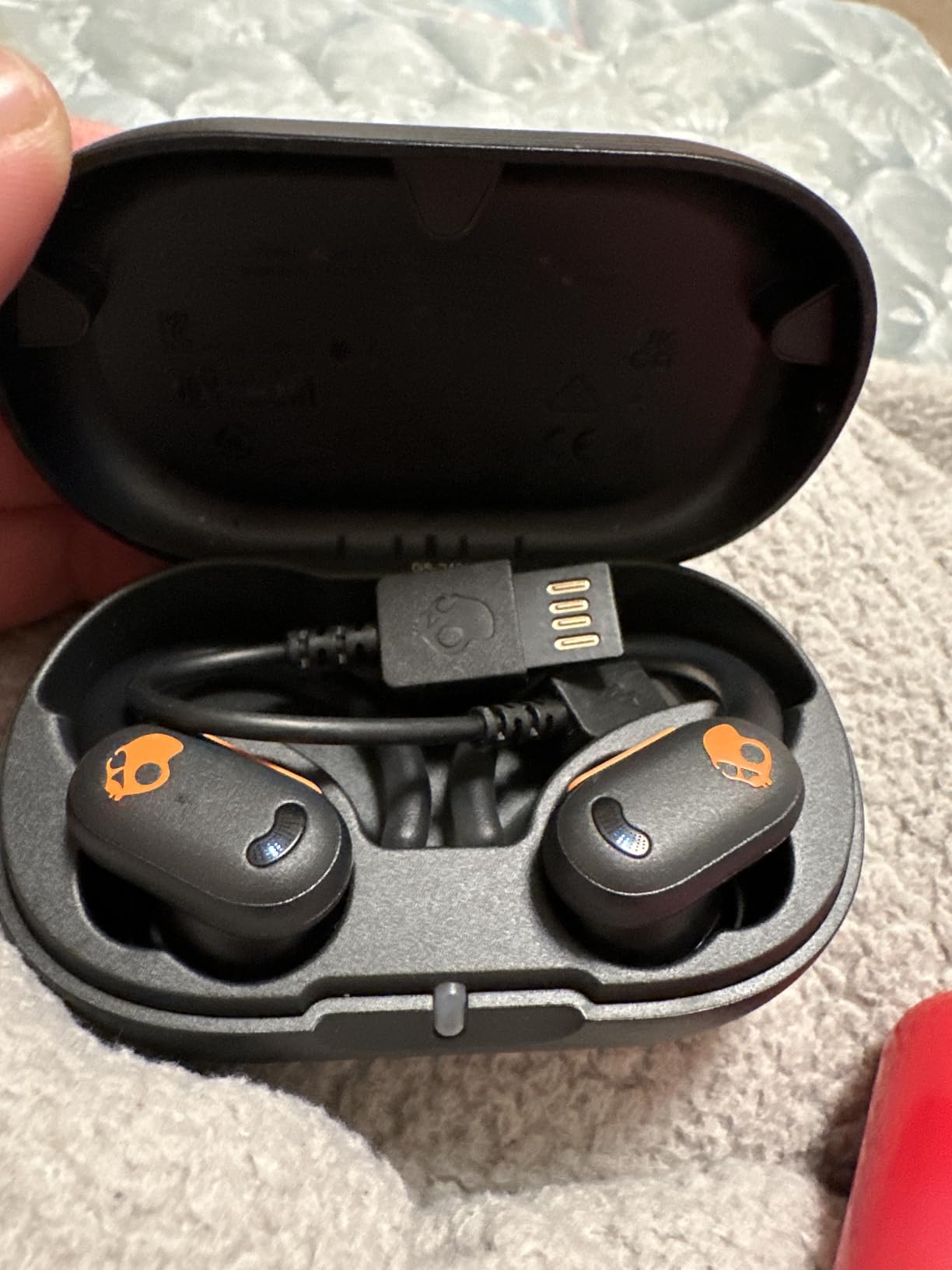 Skullcandy Push ANC Active Wireless Earbuds, Bluetooth Headphones, Noise Cancelling, 58 Hours Battery, Secure-Fit Over-Ear Hanger, Sweat and Waterproof, Microphone for iPhone Android - Black/Orange Customer Review Skullcandy Push ANC Active Wireless Earbuds, Bluetooth Headphones, Noise Cancelling, 58 Hours Battery, Secure-Fit Over-Ear Hanger, Sweat and Waterproof, Microphone for iPhone Android - Black/Orange - Customer Photo 1
