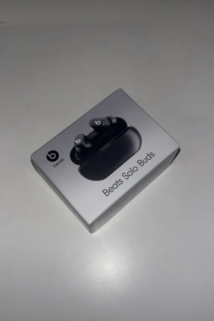 Beats Solo Buds - Wireless Bluetooth Earbuds | 18 Hours of Battery Life | Apple and Android Compatibility | Built-in Microphone - Matte Black customer photo 2