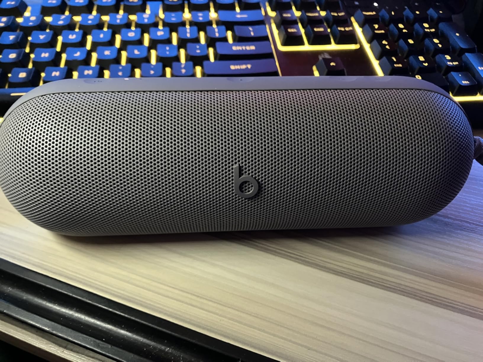 Beats Pill - Portable Bluetooth Speaker - Up to 24H Battery Life, Water Resistant, Bluetooth, Apple & Android Compatible, Seriously Loud Sound for Home, Outdoor and Travel - Matte Black Customer Review Beats Pill - Portable Bluetooth Speaker - Up to 24H Battery Life, Water Resistant, Bluetooth, Apple & Android Compatible, Seriously Loud Sound for Home, Outdoor and Travel - Matte Black - Customer Photo 1
