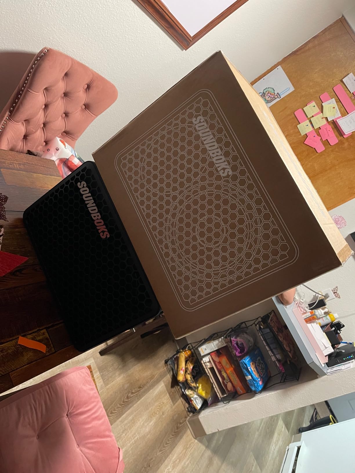 SOUNDBOKS Go - Portable Bluetooth Speaker - USB-C Charging Battery - Compact Performance Speaker for On The Go - Splash and Shockproof - 40 Hours Battery Life - 121 dB (Black) - Customer Photo 1