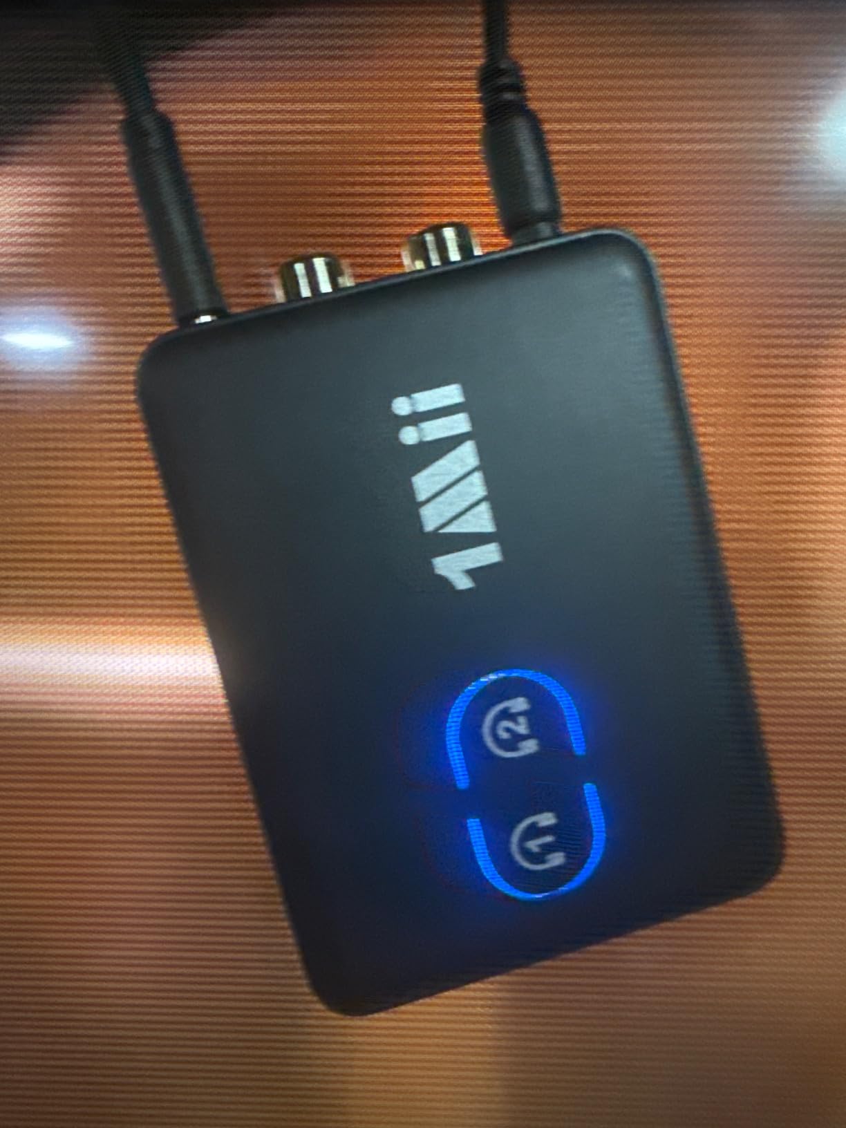 1Mii RCA Bluetooth 5.3 Adapter for TV, 3.5mm AUX Bluetooth Transmitter Receiver for 2 AirPods or Headphones, Home Stereo, Speakers, Projector, Treadmills, PC, with Volume Control, aptX Low Latency - Customer Photo 2