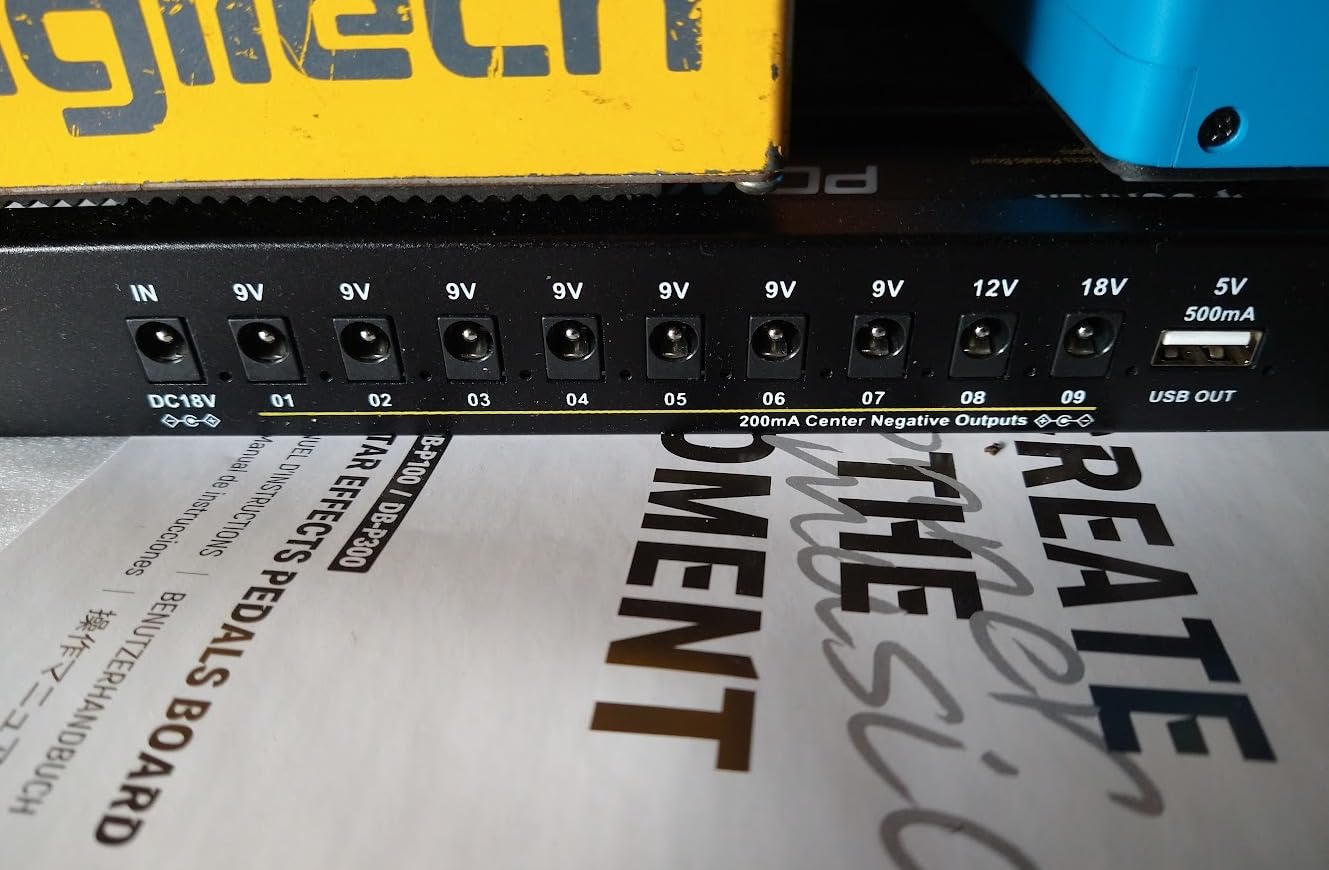 Donner Guitar Pedal Board with Built-in Power Supply, Aluminium Alloy Effects Pedalboard, DB-P300, 3.4Lb, 19.7 * 12.3 * 1.8 Donner Guitar Pedal Board with Built-in Power Supply, Aluminium Alloy Effects Pedalboard, DB-P300, 3.4Lb, 19.7 * 12.3 * 1.8