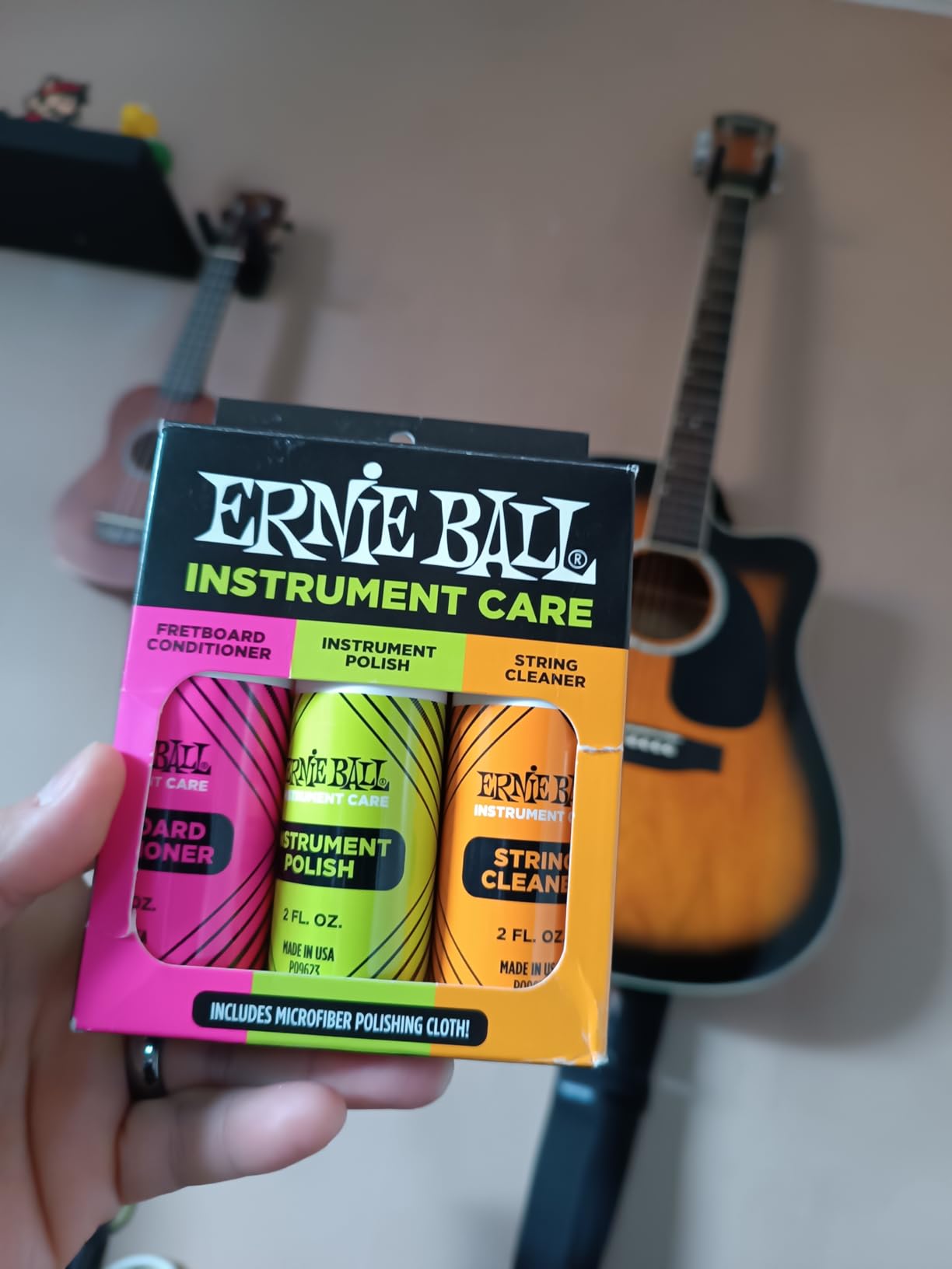 Ernie Ball Guitar Polish, Fretboard Conditioner, and String Cleaner with Polish Cloth Customer Review Ernie Ball Guitar Polish, Fretboard Conditioner, and String Cleaner with Polish Cloth - Customer Photo 1