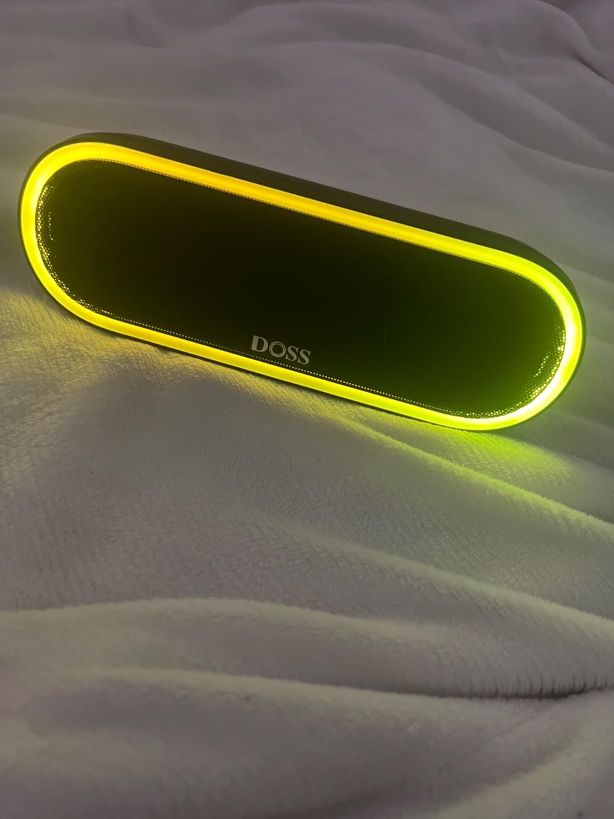 DOSS SoundBox Pro+ P300 Bluetooth Speaker with 40W Stereo Sound, Extra Bass, IPX6 Waterproof, TWS Pairing, Diverse Lights Show, 20H Playtime, Portable for Party, Camping, Beach Customer Review DOSS SoundBox Pro+ P300 Bluetooth Speaker with 40W Stereo Sound, Extra Bass, IPX6 Waterproof, TWS Pairing, Diverse Lights Show, 20H Playtime, Portable for Party, Camping, Beach - Customer Photo 1