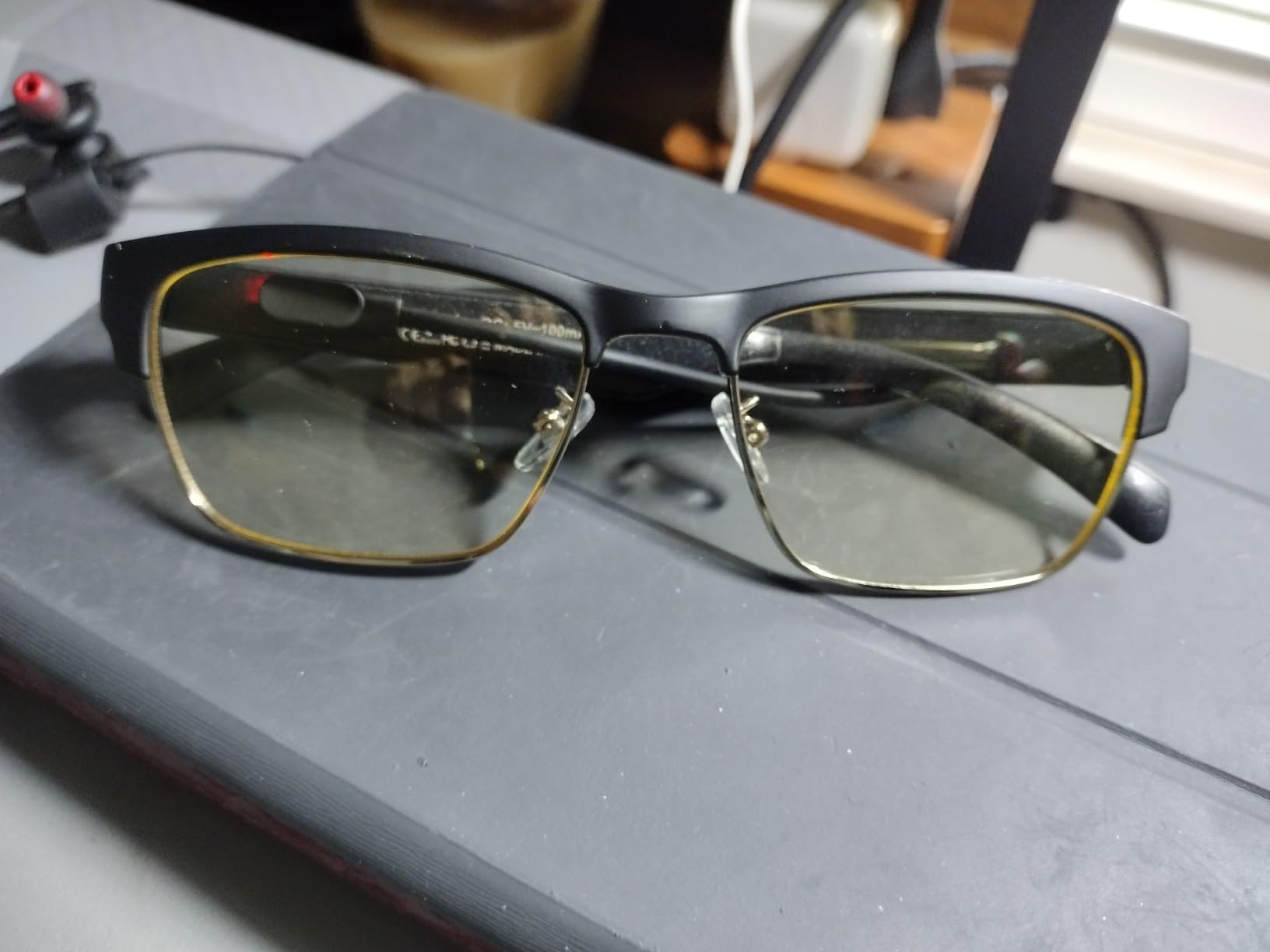 Bluetooth Audio Smart Glasses, Blue Light Glasses for Women Men,Open Ear Sound Mic & Speakers, Magnetic Charging, Color-Changing Polarized Sunglasses Lenses, Voice Assistant(GS06G Customer Review Bluetooth Audio Smart Glasses, Blue Light Glasses for Women Men,Open Ear Sound Mic & Speakers, Magnetic Charging, Color-Changing Polarized Sunglasses Lenses, Voice Assistant(GS06G - Customer Photo 2