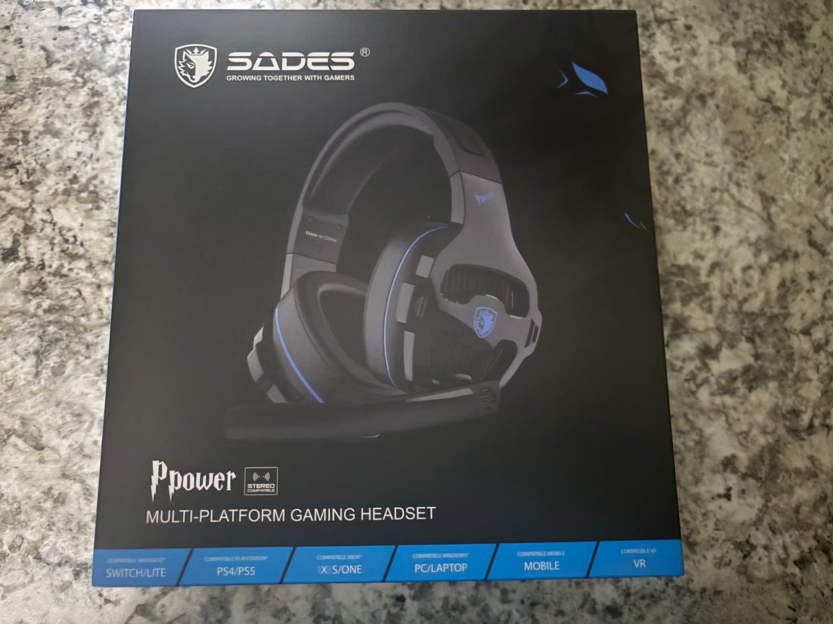 SA726 Stereo Gaming Headset for Xbox One PS4 PS5 Controller, Over Ear Headphone with Mic Noise Cancelling Headset for PC Xbox Series (Black Blue) Customer Review SA726 Stereo Gaming Headset for Xbox One PS4 PS5 Controller, Over Ear Headphone with Mic Noise Cancelling Headset for PC Xbox Series (Black Blue) - Customer Photo 1