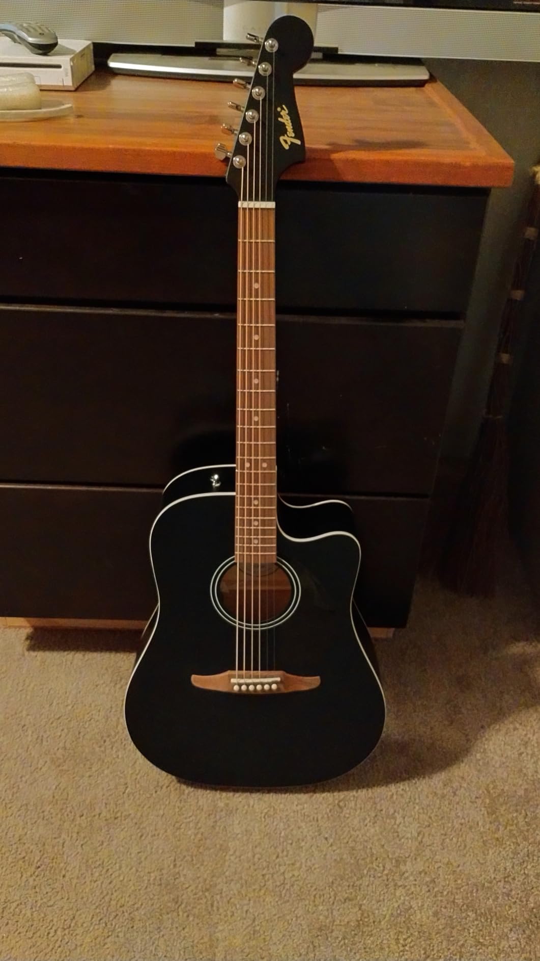 Fender California Debut Redondo CE Series Acoustic Guitar, Built-In Tuner, Natural customer photo 2