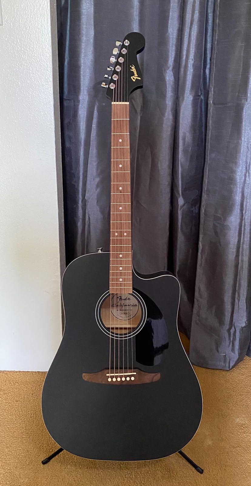 Fender California Debut Redondo CE Series Acoustic Guitar, Beginner Guitar, 2-Year Warranty, Includes Built-In Tuner, 2-Tone Sunburst Customer Review Fender California Debut Redondo CE Series Acoustic Guitar, Beginner Guitar, 2-Year Warranty, Includes Built-In Tuner, 2-Tone Sunburst - Customer Photo 1