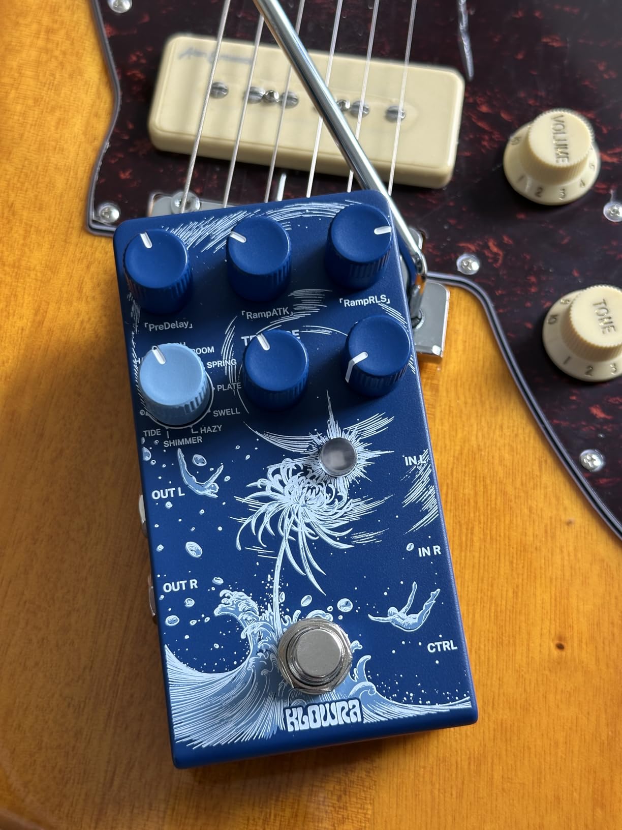 Limbo Stereo Reverb Pedal with Shimmer, Tide & Freeze - 9 Ambient Effects for Electric Guitar, Bass & Synth - Analog Dry Through for Zero Tone Loss - Ideal for Worship, Shoegaze & Live Gigs customer photo 2