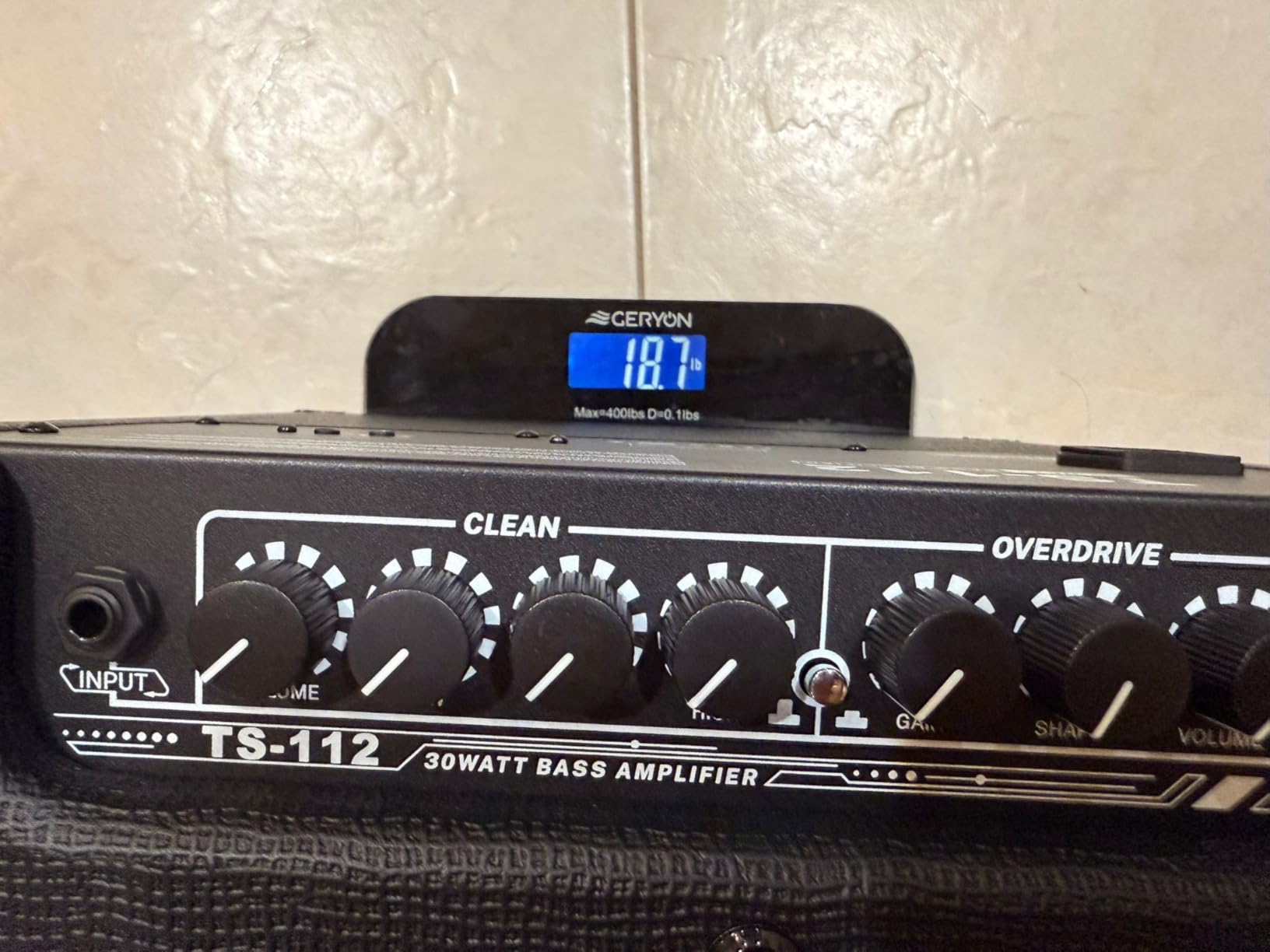 TS112 Bass Guitar Amp 30W Electric Guitar Bass Combo Amplifier with Onboard Clean and Distortion Overdrive Dual Tone Switching Practice. - Customer Photo 1