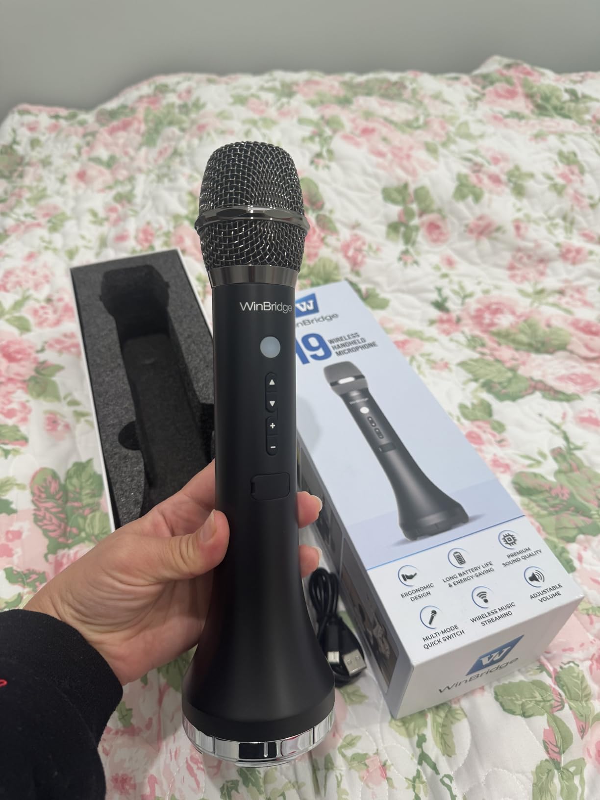 Bluetooth Microphone Wireless Voice Amplifier, Professional Intelligent Noise Cancelling Handheld/Desktop Mic Speaker, 15W Wireless Mic with 3 Sound Effects for Teaching Singing Speaking Karaoke H9 Customer Review Bluetooth Microphone Wireless Voice Amplifier, Professional Intelligent Noise Cancelling Handheld/Desktop Mic Speaker, 15W Wireless Mic with 3 Sound Effects for Teaching Singing Speaking Karaoke H9 - Customer Photo 3