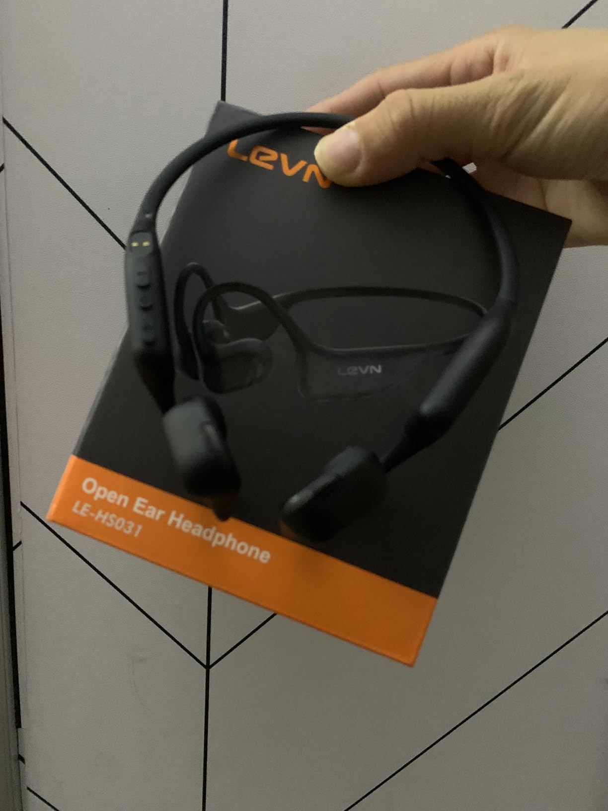 LEVN Open Ear Headphones, Bone Conduction Running Headphones Bluetooth 5.3, 14H Battery Sweatproof & Water-Resistant, Wireless with Built-in Mic for Cycling, Workout, Gift Customer Review LEVN Open Ear Headphones, Bone Conduction Running Headphones Bluetooth 5.3, 14H Battery Sweatproof & Water-Resistant, Wireless with Built-in Mic for Cycling, Workout, Gift - Customer Photo 2