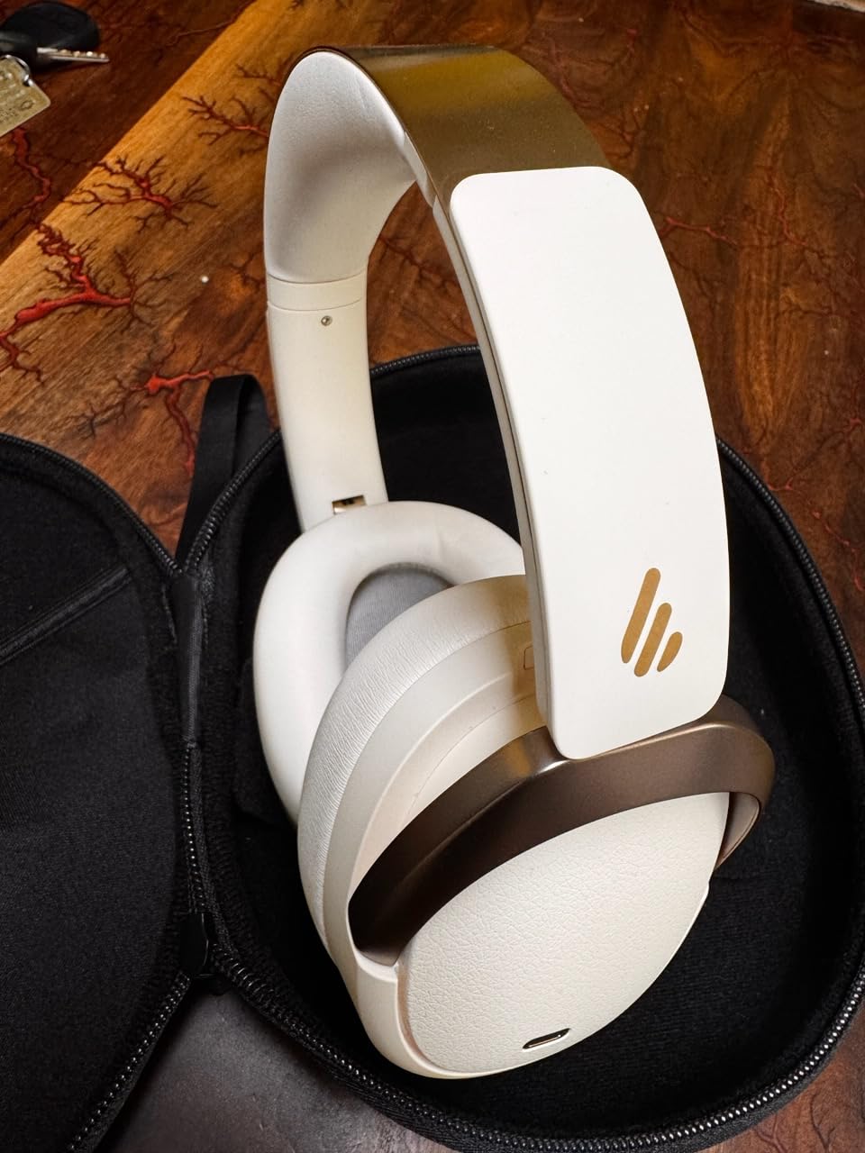 Edifier WH950NB Gen 2 Wireless Hybrid Active Noise Cancelling Headphones, Hi-Res Audio with LDAC 8-Level ANC, Spatial Sound 80H Playtime Bluetooth 5.4 Foldable 3.5mm AUX, Travel Case - Black Customer Review Edifier WH950NB Gen 2 Wireless Hybrid Active Noise Cancelling Headphones, Hi-Res Audio with LDAC 8-Level ANC, Spatial Sound 80H Playtime Bluetooth 5.4 Foldable 3.5mm AUX, Travel Case - Black - Customer Photo 2