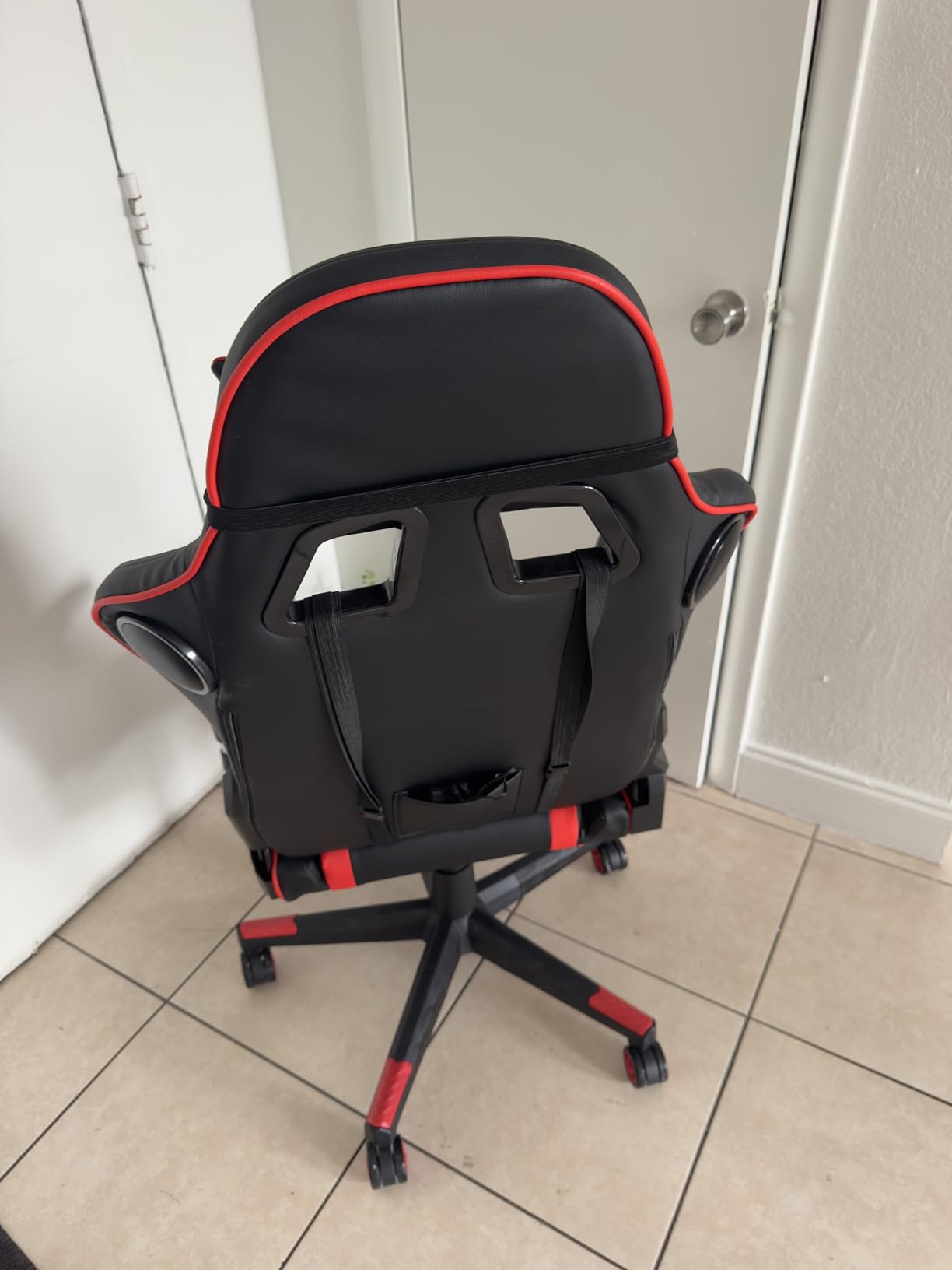 GTPLAYER Gaming Chair with Bluetooth Speakers, Adjustable Backrest and Height, 3D Armrests, Footrest, Ergonomic Computer Chair for Gamers (Brick Red) Customer Review GTPLAYER Gaming Chair with Bluetooth Speakers, Adjustable Backrest and Height, 3D Armrests, Footrest, Ergonomic Computer Chair for Gamers (Brick Red) - Customer Photo 2