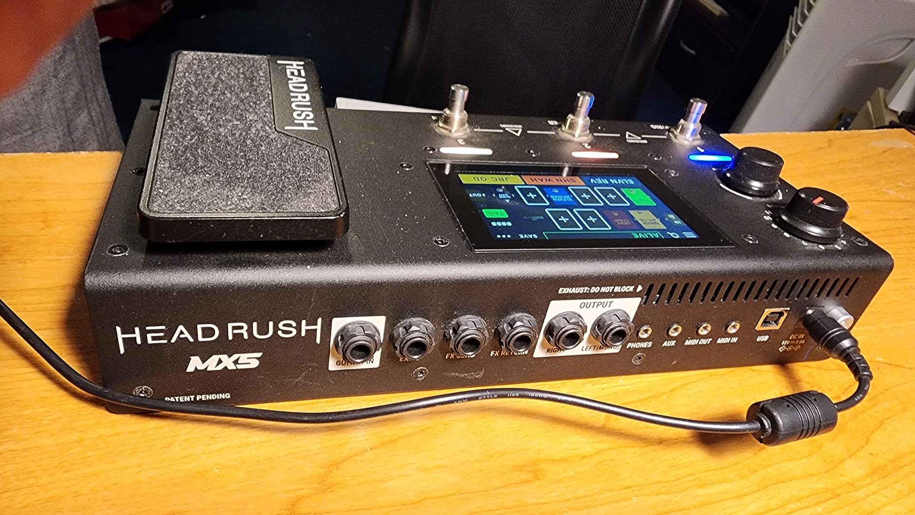 HeadRush VX5 Vocal Effects Pedal with Antares AutoTune for Vocalists with Real Time Pitch Correction, Vocal Harmony, Guitar and Mic in and Audio Interface Customer Review HeadRush VX5 Vocal Effects Pedal with Antares AutoTune for Vocalists with Real Time Pitch Correction, Vocal Harmony, Guitar and Mic in and Audio Interface - Customer Photo 2