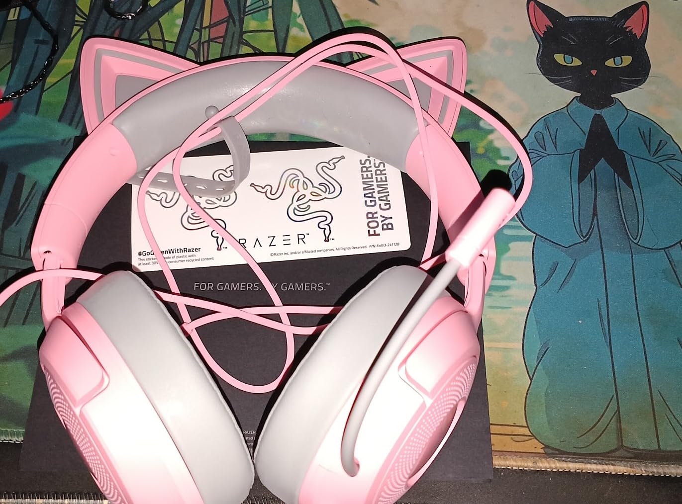 Razer Kraken Kitty V3 X Wired Gaming Headset: Kitty Ears - HyperClear Cardioid Mic - 40 mm Drivers - 7.1 Surround Sound - Comfy Ear Cushions - Cross-Platform via 3.5mm PC, PS5, Xbox, Switch 2 - Pink Customer Review Razer Kraken Kitty V3 X Wired Gaming Headset: Kitty Ears - HyperClear Cardioid Mic - 40 mm Drivers - 7.1 Surround Sound - Comfy Ear Cushions - Cross-Platform via 3.5mm PC, PS5, Xbox, Switch 2 - Pink - Customer Photo 1