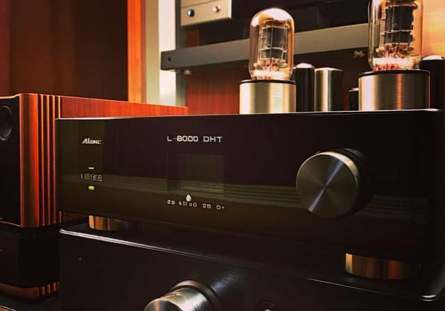 Allnic Audio L-8000 DHT Review: Pure Triode Excellence [cy] - VintageVinylNews