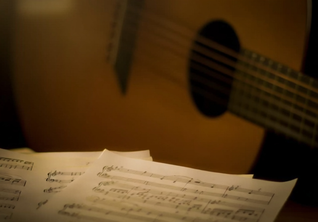 47 Best Slow Guitar Songs for Relaxing Practice [cy] - VintageVinylNews