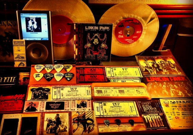 Best 2000s Rock Bands [cy]: Complete Guide to Rock's Final Era - VintageVinylNews