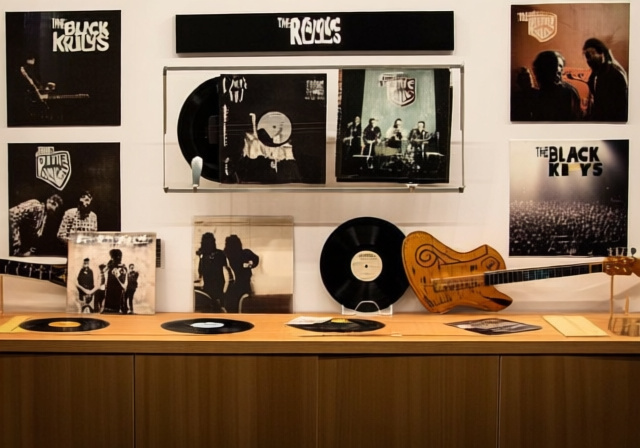 The 15 Best Black Keys Songs [cy]: Complete Definitive Ranking - VintageVinylNews