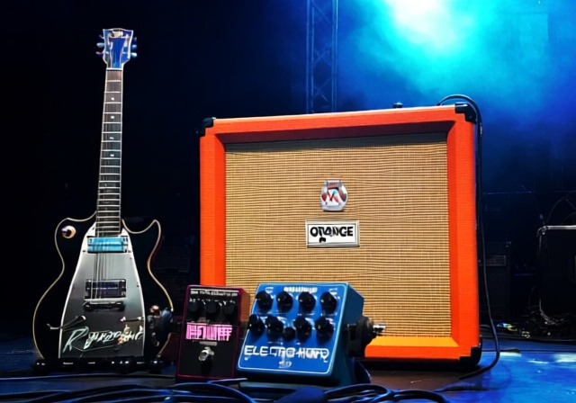 Billy Corgan Guitars And Gear [cy]: Complete Tone Guide - VintageVinylNews