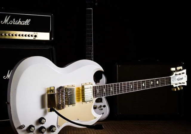 Glen Buxton Guitars And Gear [cy]: Complete Alice Cooper Guitarist Setup - VintageVinylNews