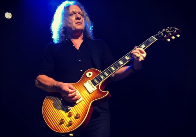 Gary Moore Guitars And Gear: Complete Equipment Journey [cy] - VintageVinylNews