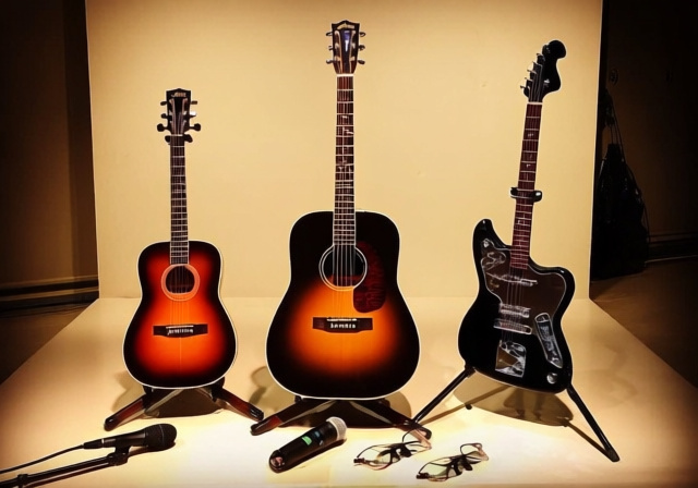 Taylor Swift Guitars And Gear: Complete Equipment Guide [cy] - VintageVinylNews
