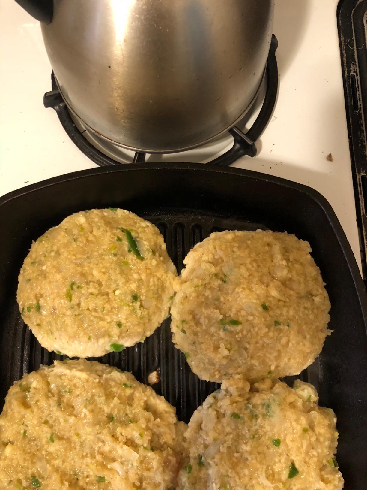 Lodge Cast Iron Grill Pan, Square, 10.5 Inch - Customer Photo 2
