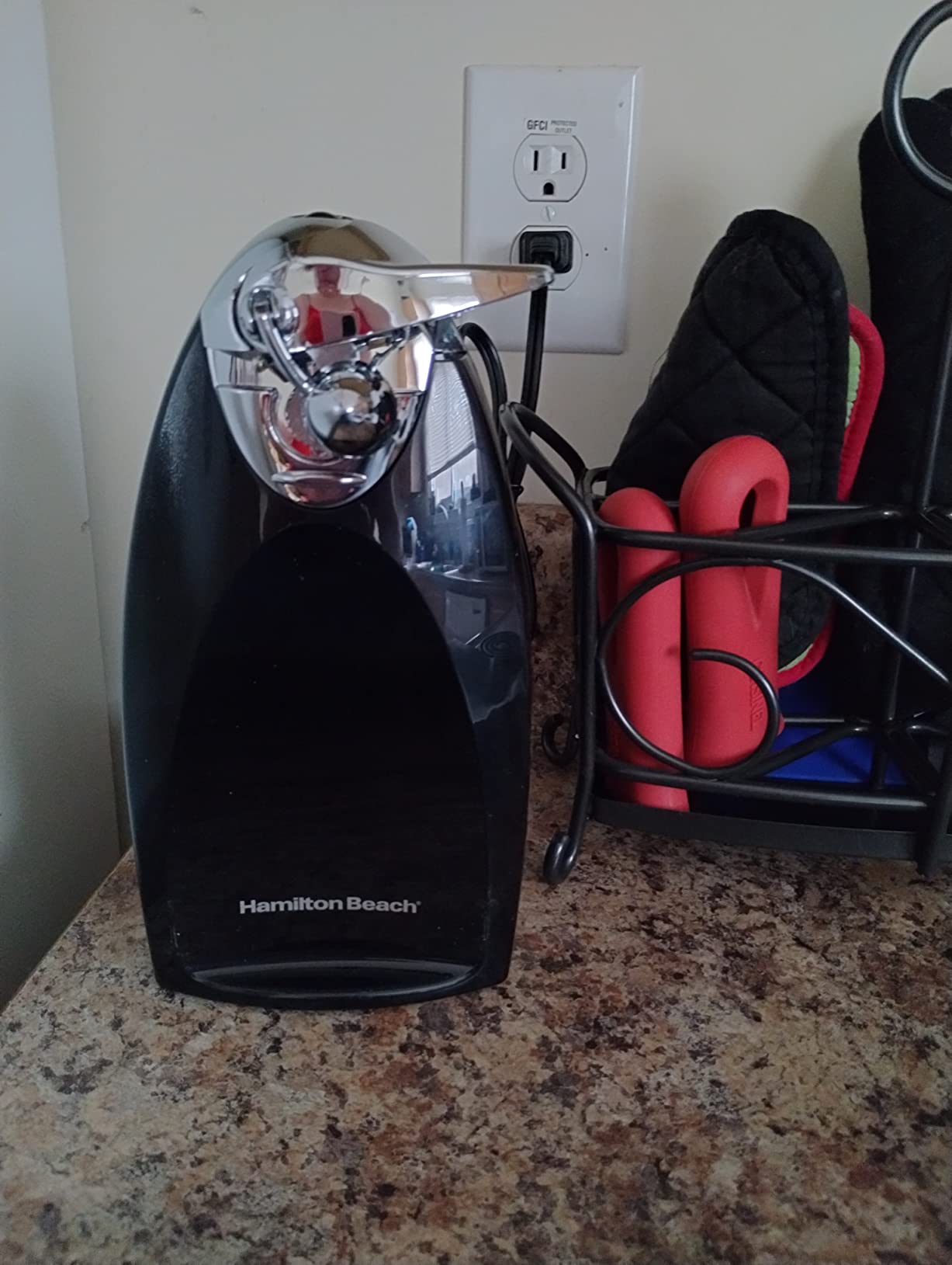 Hamilton Beach Electric Automatic Can Opener with Auto Shutoff, Knife Sharpener, Cord Storage, and SureCut Patented Technology, Extra Tall, Black - Customer Photo 4