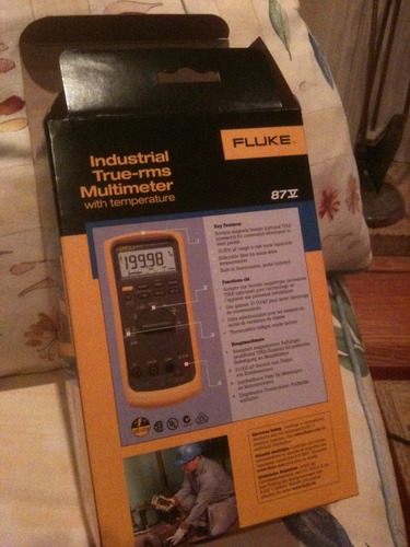 Fluke 87V Industrial Digital Multimeter, for Advanced Troubleshooting, Measures 1000 V AC/DC, Peak Min/Max, Low Pass Filter, Includes TL75 Test Leads, AC175 Alligator Clips, 80BK Temp Probe Customer Review Fluke 87V Industrial Digital Multimeter, for Advanced Troubleshooting, Measures 1000 V AC/DC, Peak Min/Max, Low Pass Filter, Includes TL75 Test Leads, AC175 Alligator Clips, 80BK Temp Probe - Customer Photo 1