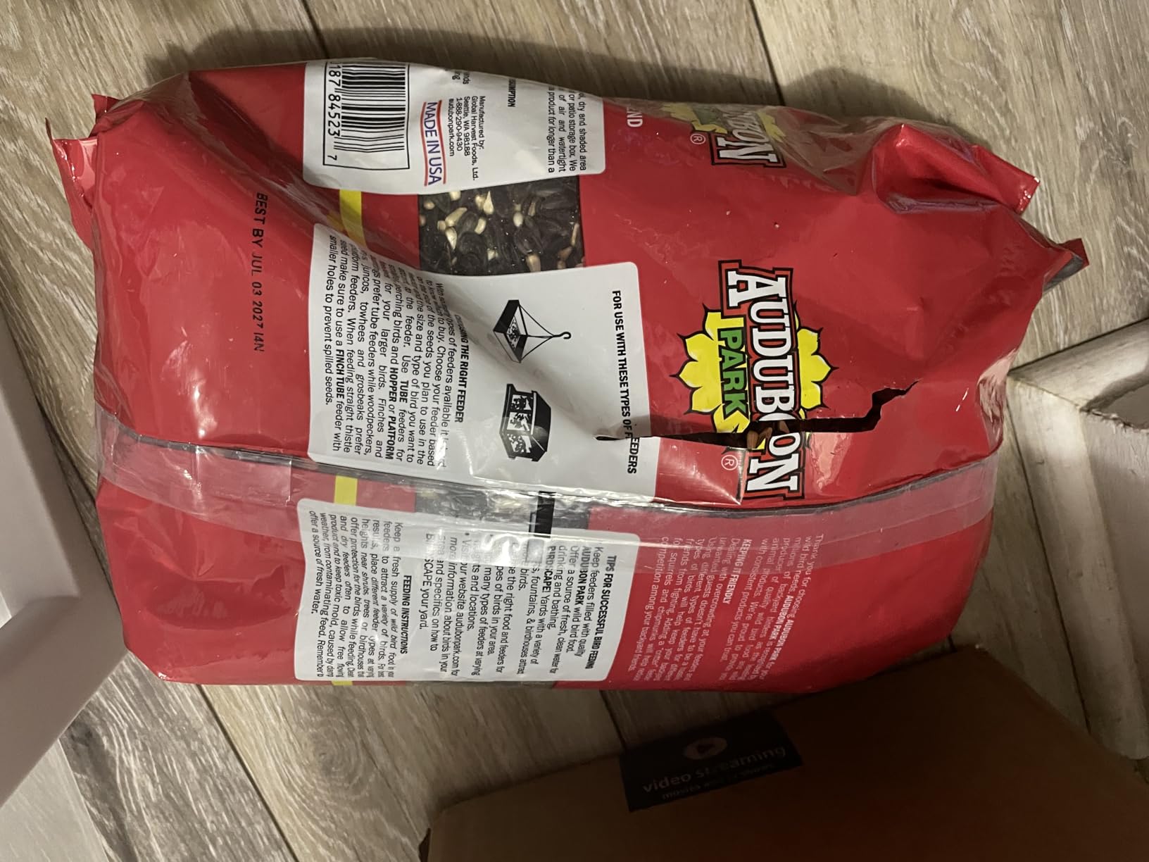 Audubon Park Cardinal Blend Wild Bird Food, Cardinal Bird Seed for Outside Feeders, 4-Pound Bag Customer Review Audubon Park Cardinal Blend Wild Bird Food, Cardinal Bird Seed for Outside Feeders, 4-Pound Bag - Customer Photo 1
