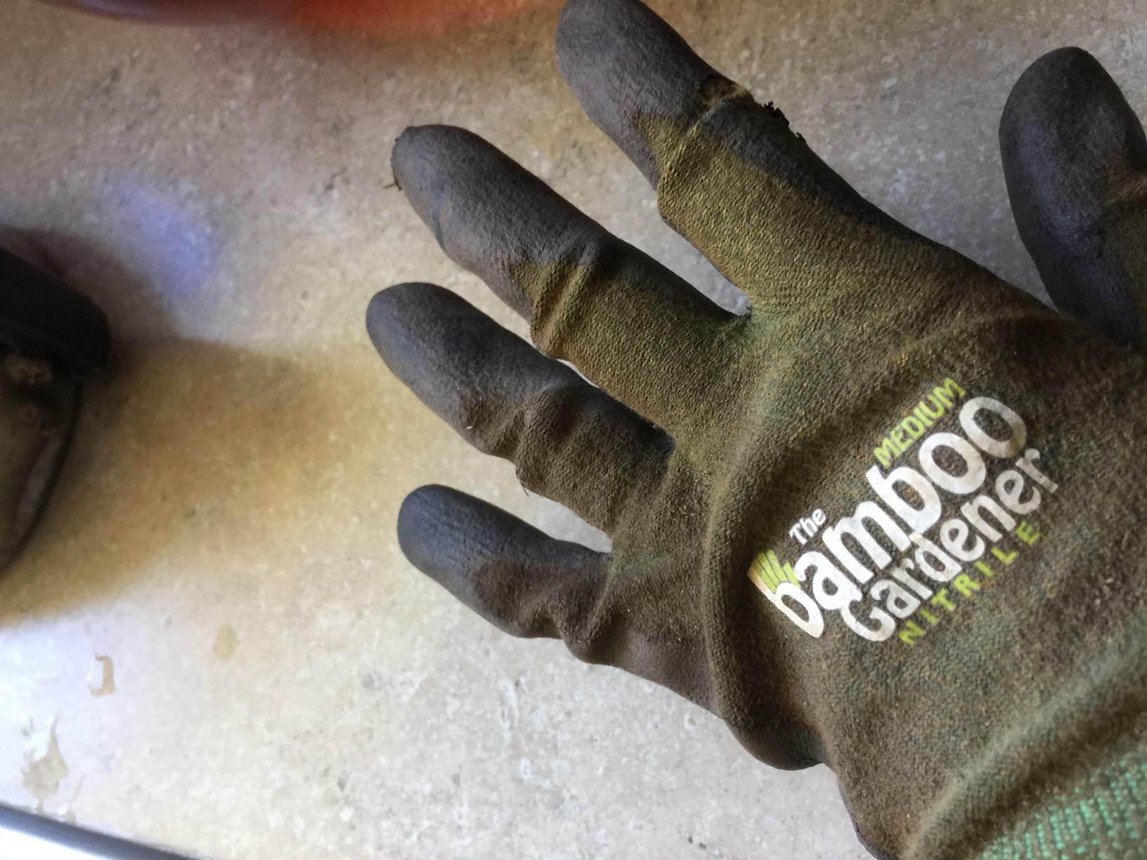 Bellingham C5371M The Bamboo Gardener Work Gloves, Made of Sustainable Bamboo Rayon Fiber, Durable Nitrile Palm and Fingers Customer Review Bellingham C5371M The Bamboo Gardener Work Gloves, Made of Sustainable Bamboo Rayon Fiber, Durable Nitrile Palm and Fingers - Customer Photo 1