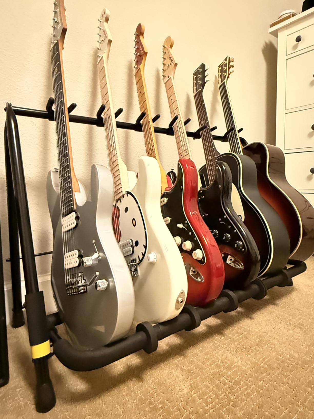 Hercules Stands GS525B 5 Space Guitar Rack Black Customer Review Hercules Stands GS525B 5 Space Guitar Rack Black - Customer Photo 1