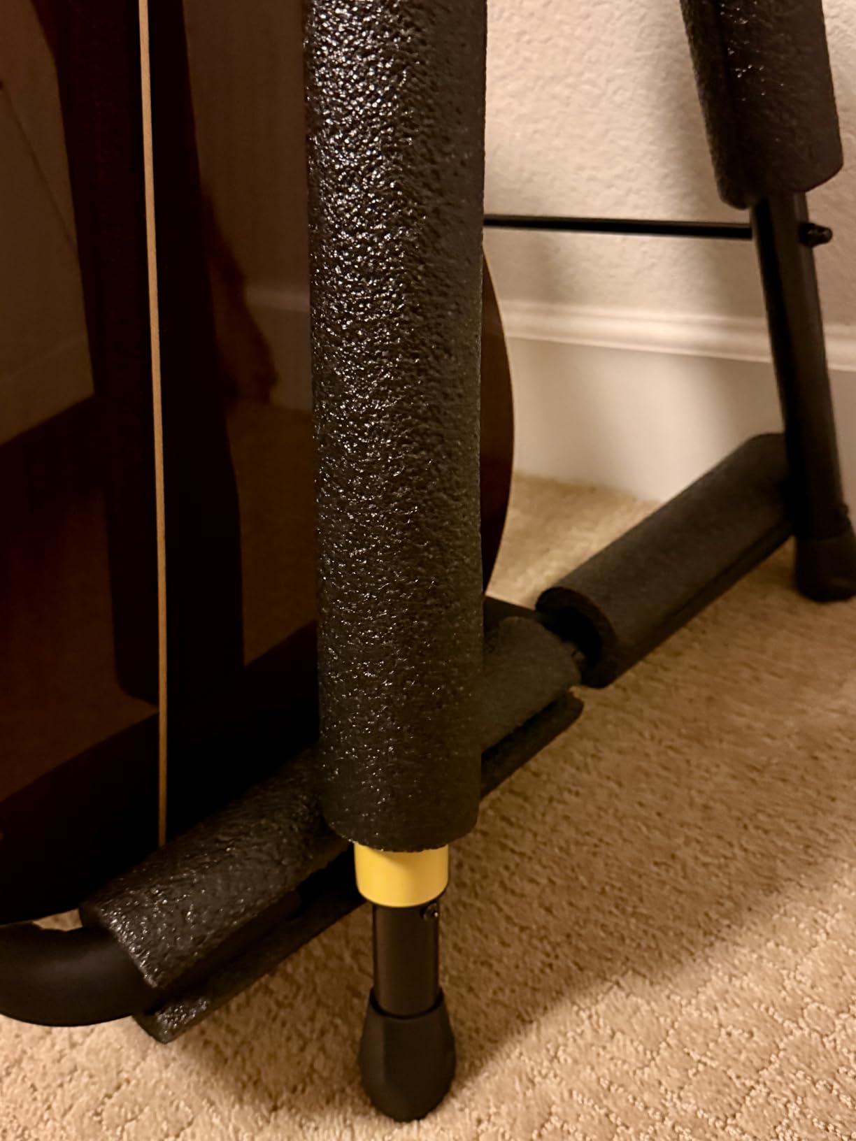Hercules Stands GS525B 5 Space Guitar Rack Black Customer Review Hercules Stands GS525B 5 Space Guitar Rack Black - Customer Photo 2