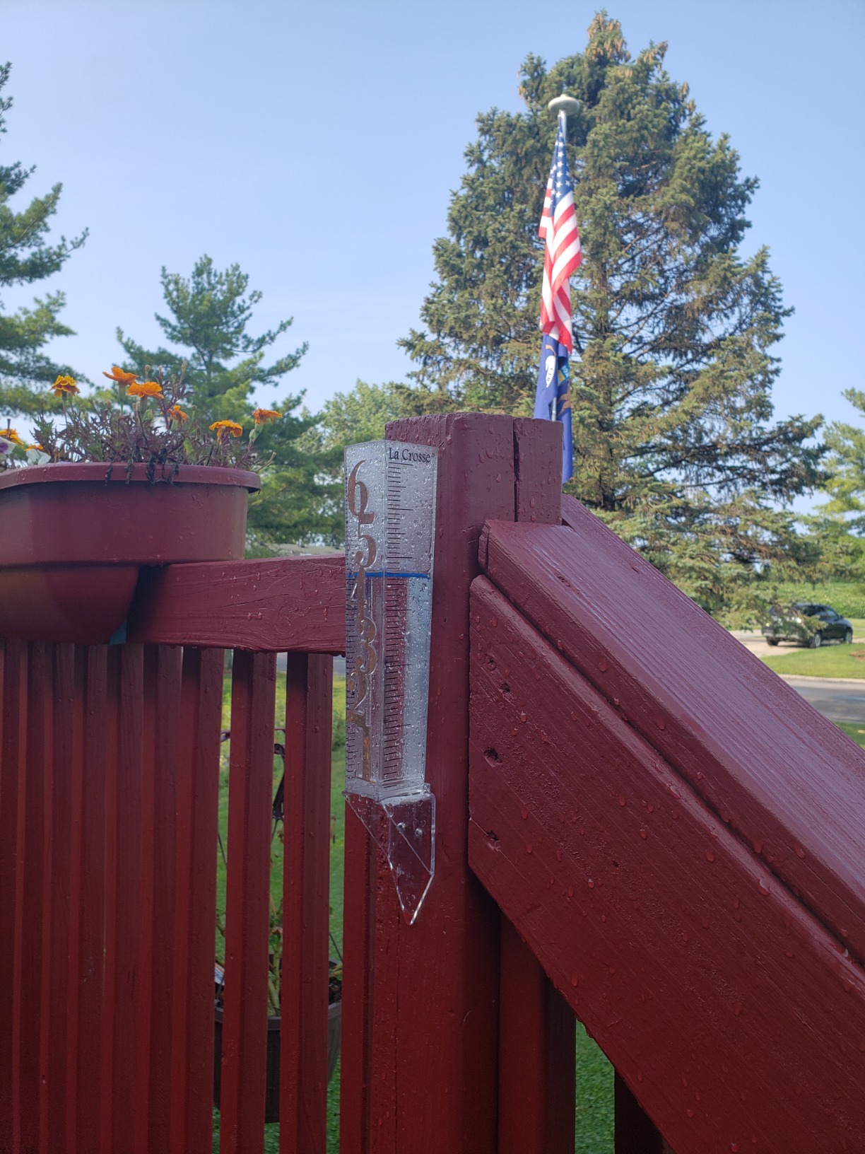 La Crosse 705-110 Easy Read 6-Inch Patina Rain Gauge, Clear - Customer Photo 4
