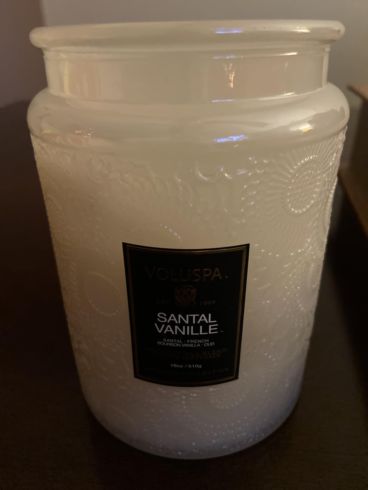 Voluspa Baltic Amber Candle, 18 oz, Coconut Wax Blend, Scented Candles for Home, 100 Hour Burn Time, Candle Jar - Customer Photo 1