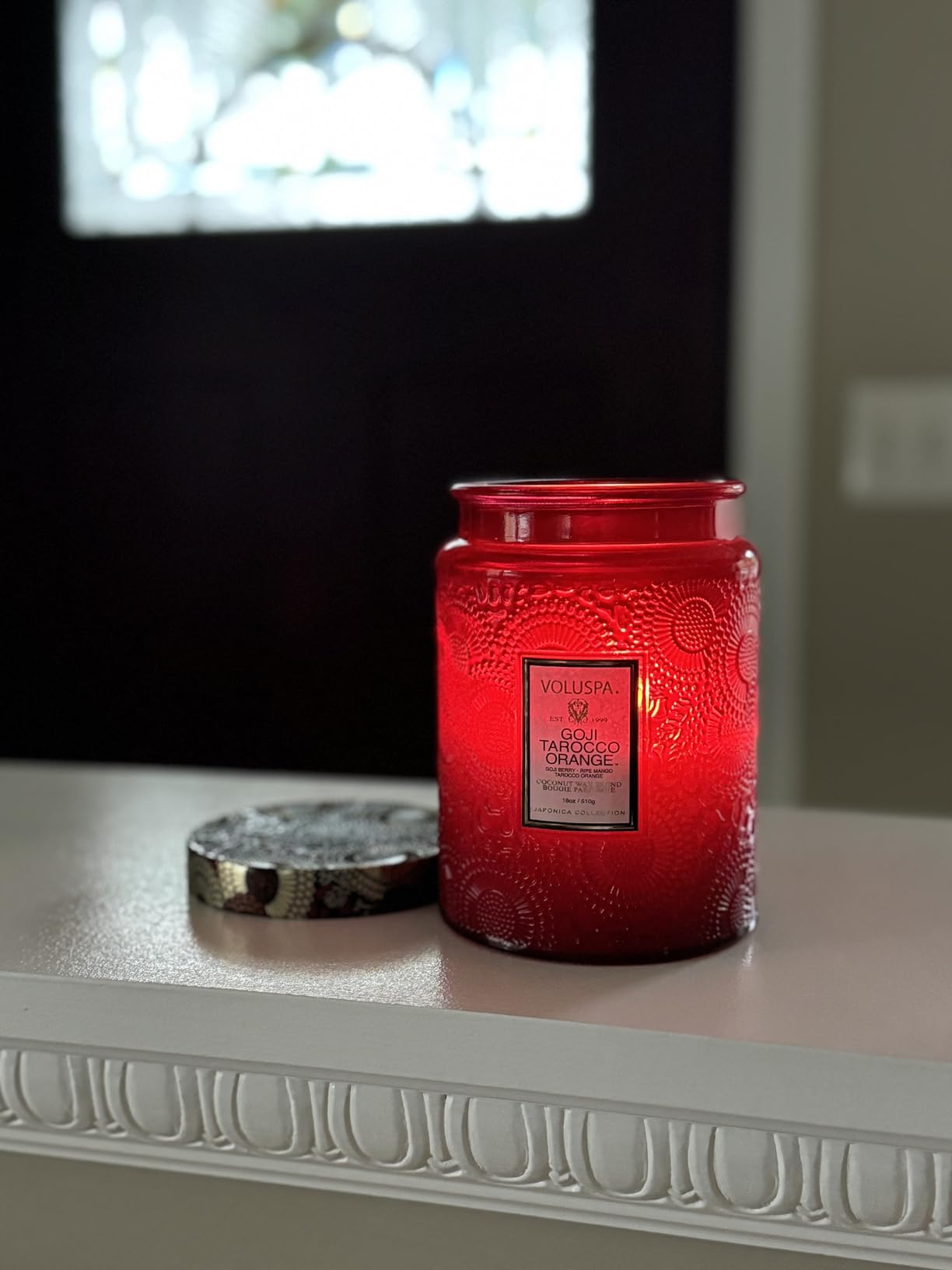 Voluspa Baltic Amber Candle, 18 oz, Coconut Wax Blend, Scented Candles for Home, 100 Hour Burn Time, Candle Jar - Customer Photo 5