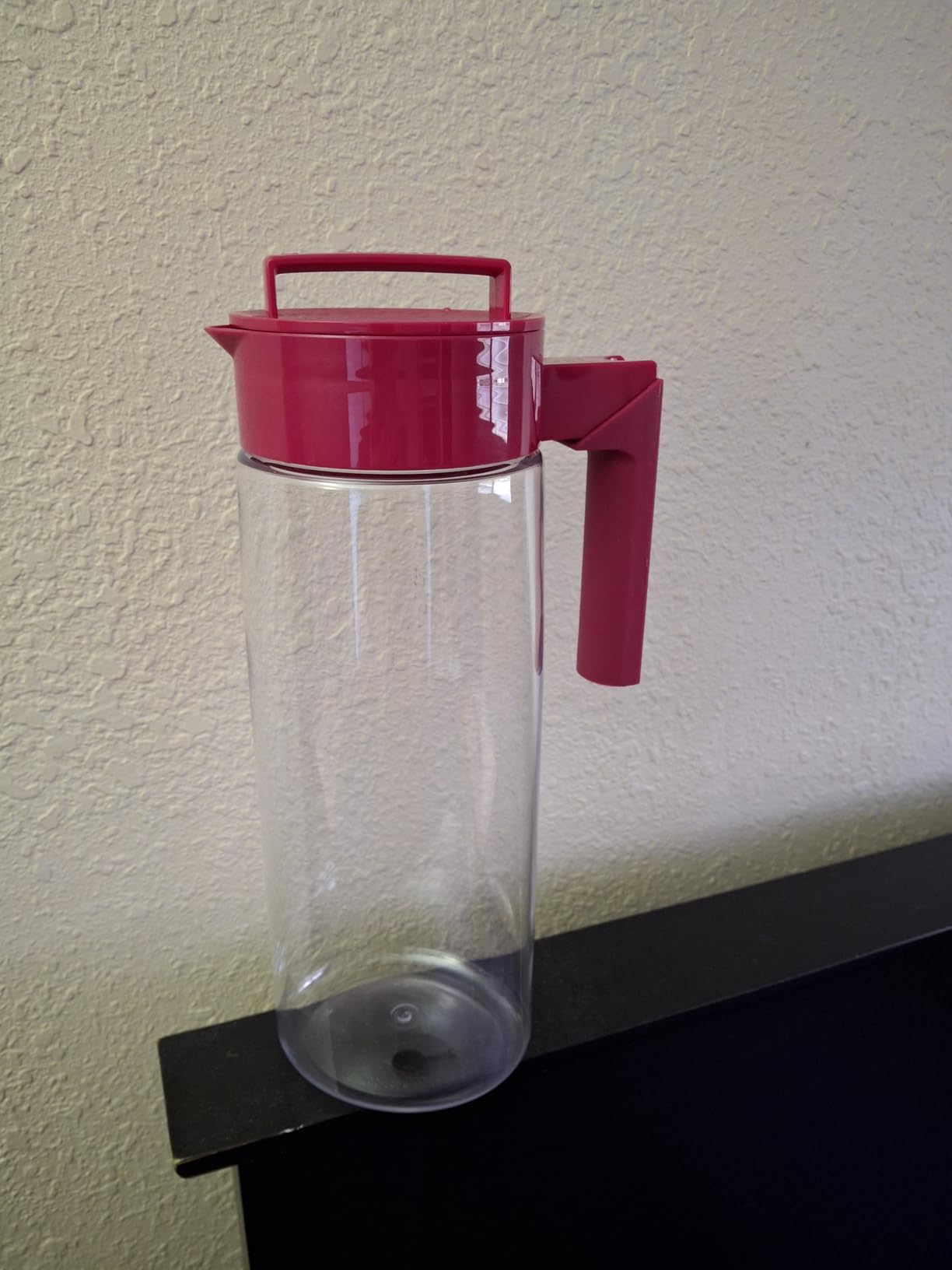 Takeya Patented and Airtight Pitcher Made in the USA, 2 Quart, Blueberry, 10034 Customer Review Takeya Patented and Airtight Pitcher Made in the USA, 2 Quart, Blueberry, 10034 - Customer Photo 1