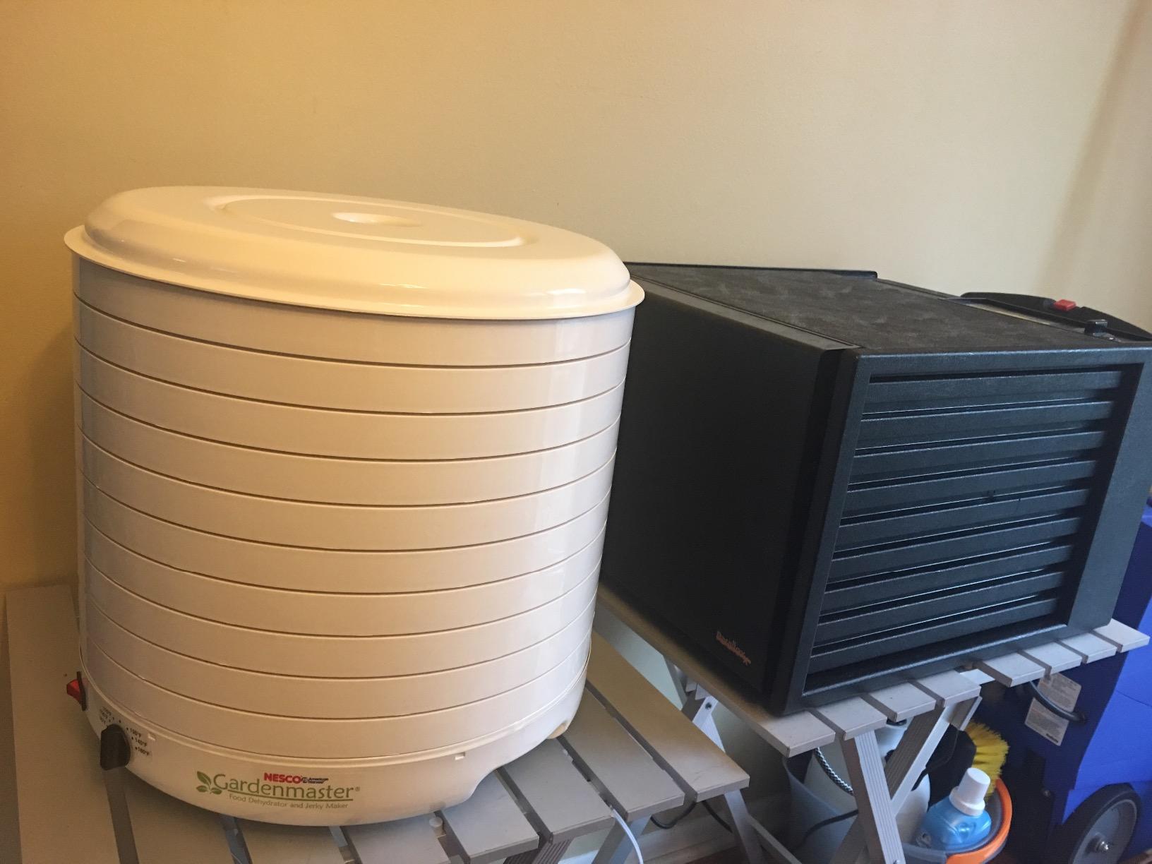 Nesco FD-1018A Gardenmaster Pro Food Dehydrator, for Beef Jerky, Fruit, Herbs, and Snacks, 8 Trays, White - Customer Photo 2