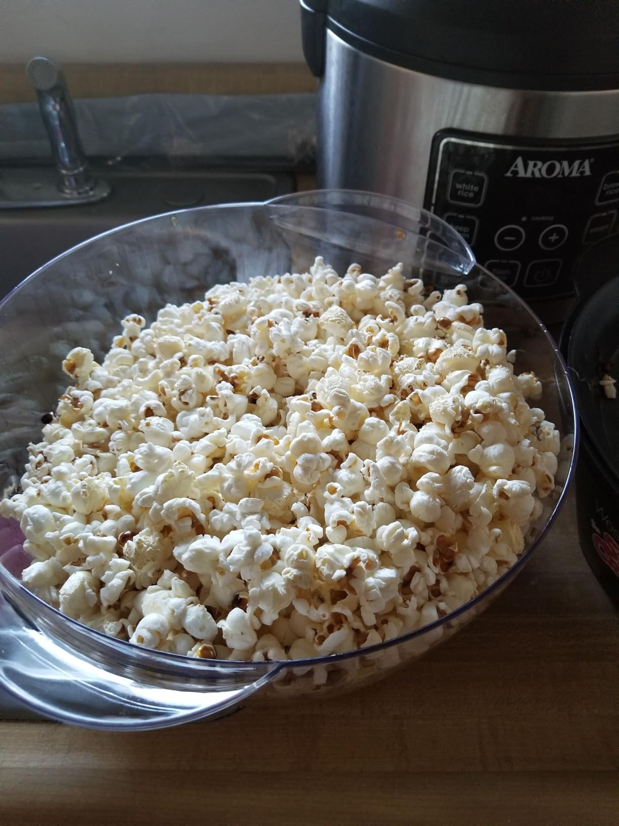 West Bend Stir Crazy Hot Oil Popcorn Popper, Popcorn Maker Machine with Large Serving Bowl Lid and Stirring Rod Perfect for Movie Night Snack Time or Parties, 6-Quart, Red - Customer Photo 2