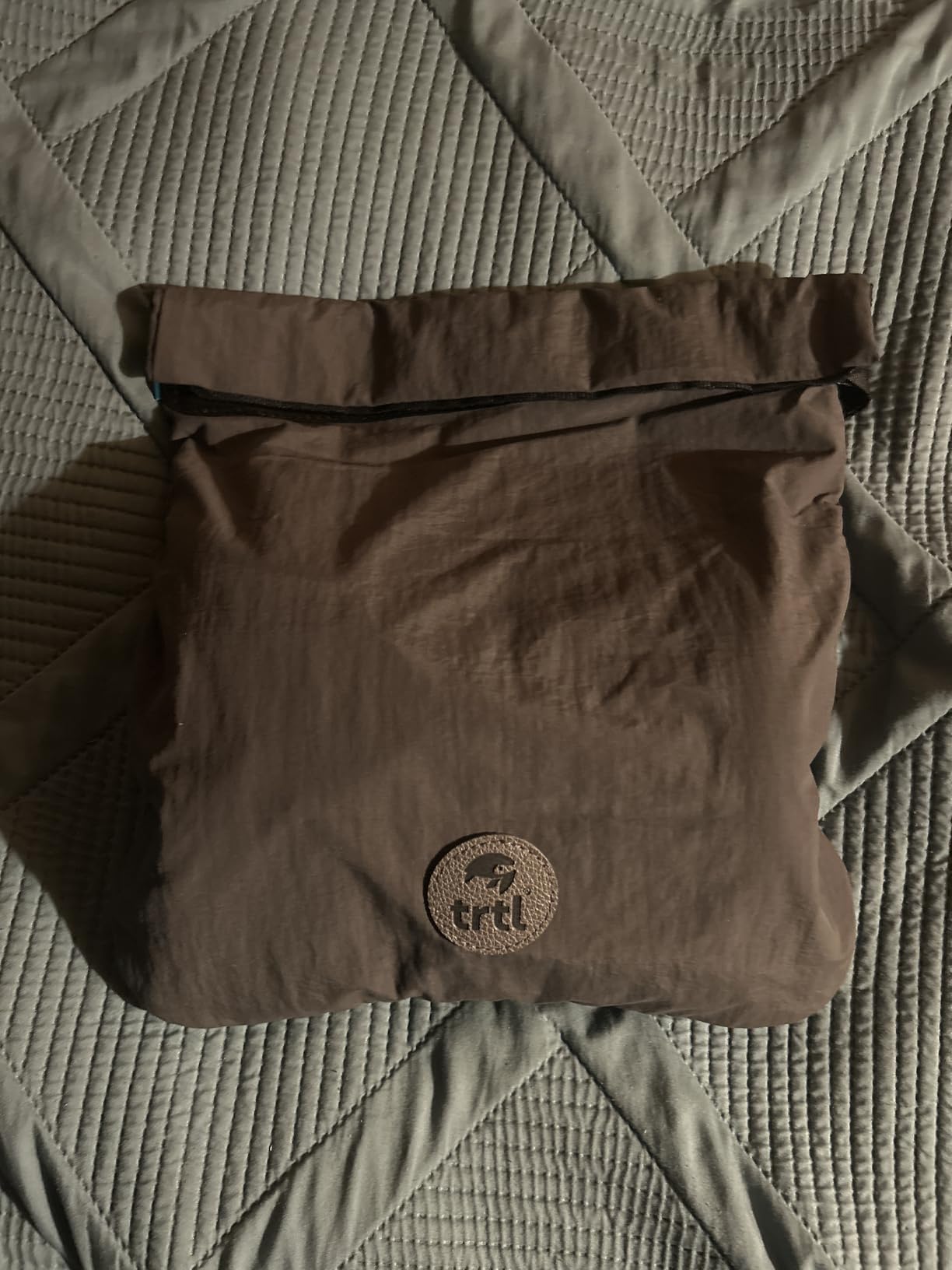 trtl Pillow - Scientifically Proven, Super Soft Neck Support Travel Pillow for Airplanes - Lightweight and Machine Washable - Ergonomic Design for Traveling on Flights, Cars, and Trains - Black Customer Review trtl Pillow - Scientifically Proven, Super Soft Neck Support Travel Pillow for Airplanes - Lightweight and Machine Washable - Ergonomic Design for Traveling on Flights, Cars, and Trains - Black - Customer Photo 2