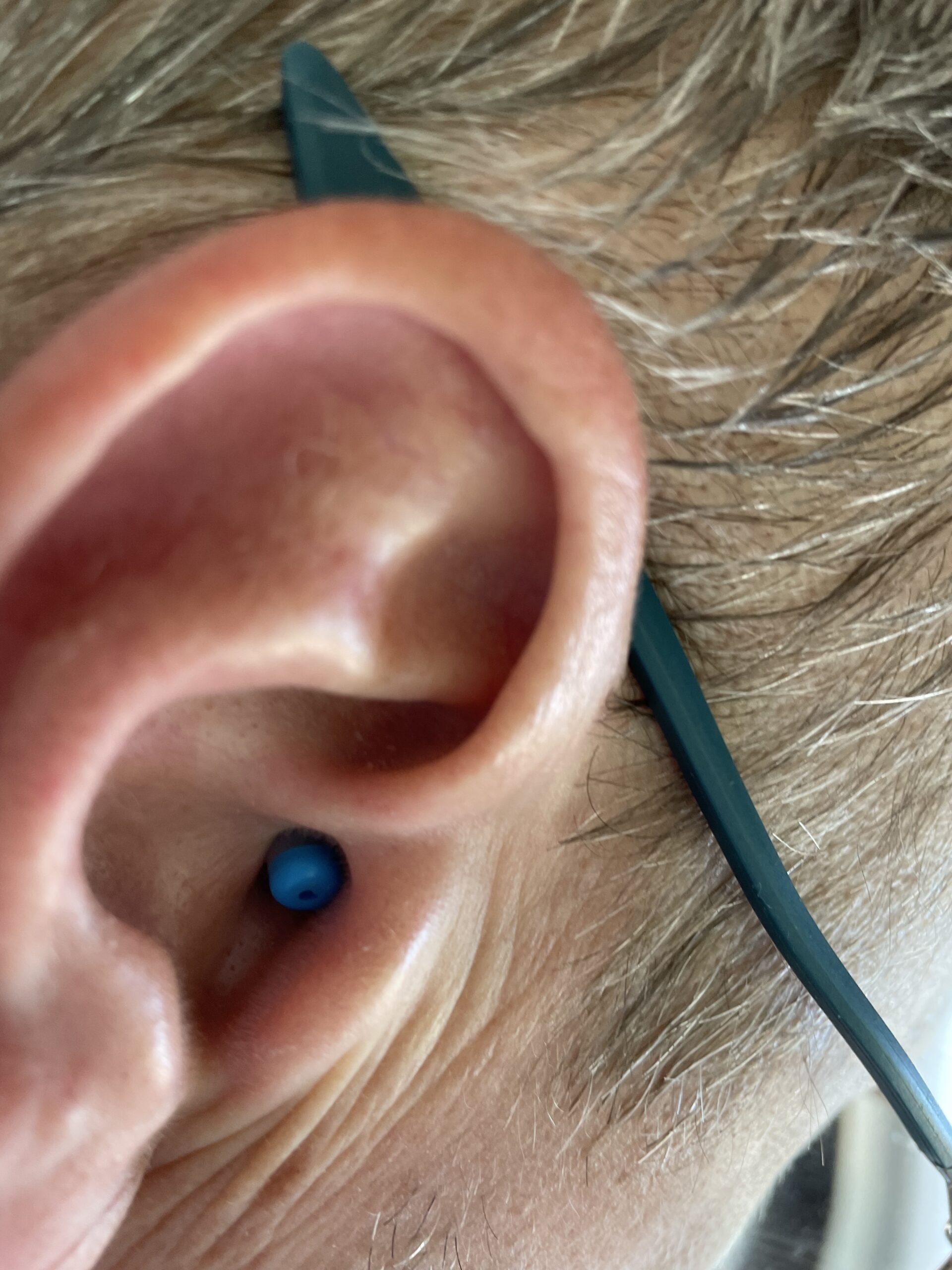 Alpine SwimSafe - Ear Plugs for Swimming - Ear Protection Against Water - Comfortable Waterproof Earplugs with Filter - Hyopoallergenic & Sustainable - Customer Photo 1